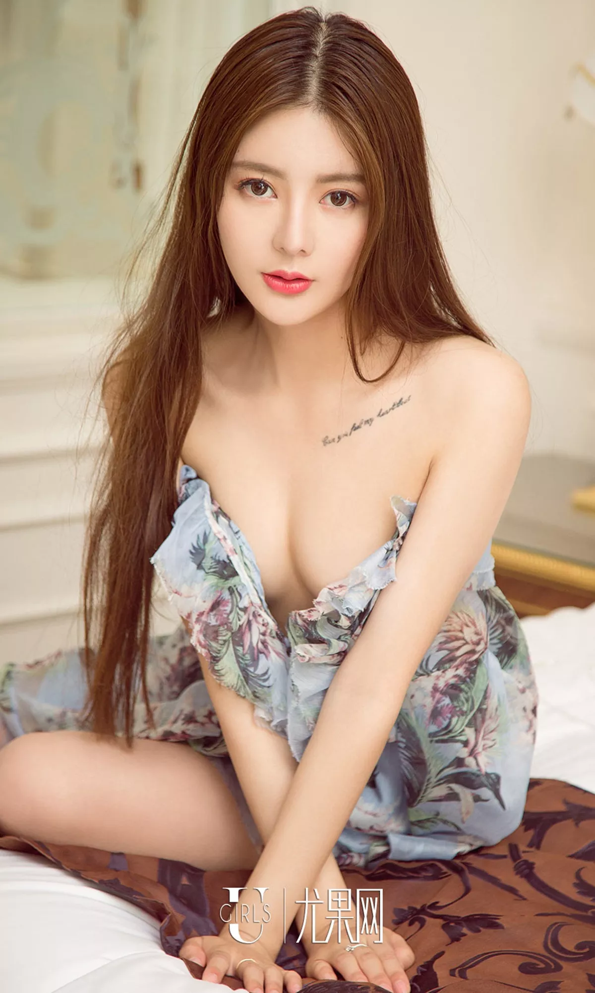 [Ugirls爱尤物]No.1197_嫩模钱思琪私房黄色高叉连体内衣半脱秀完美身材性感写真35P