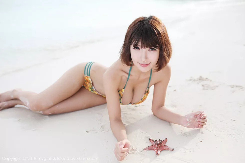 [MyGirl美媛馆]Vol.308_女神晓茜sunny沙滩边粉色比基尼秀完美身材傲人豪乳诱惑写真44P