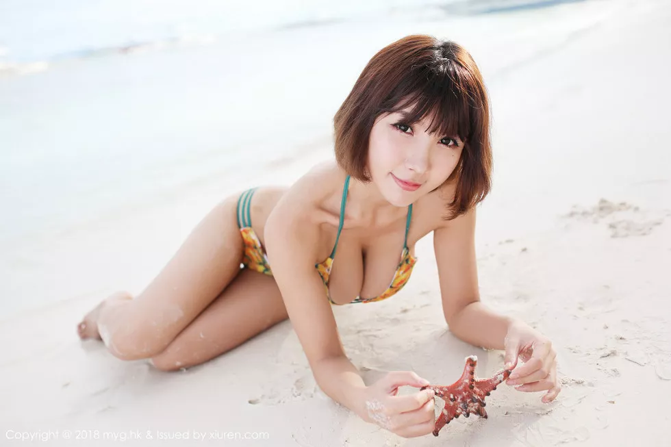 [MyGirl美媛馆]Vol.308_女神晓茜sunny沙滩边粉色比基尼秀完美身材傲人豪乳诱惑写真44P