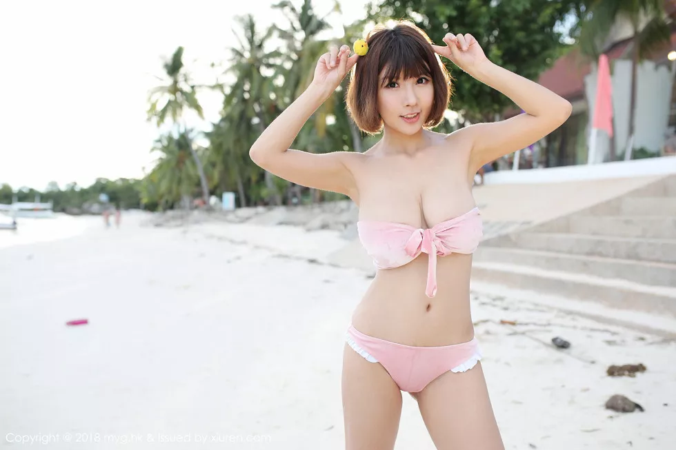 [MyGirl美媛馆]Vol.308_女神晓茜sunny沙滩边粉色比基尼秀完美身材傲人豪乳诱惑写真44P