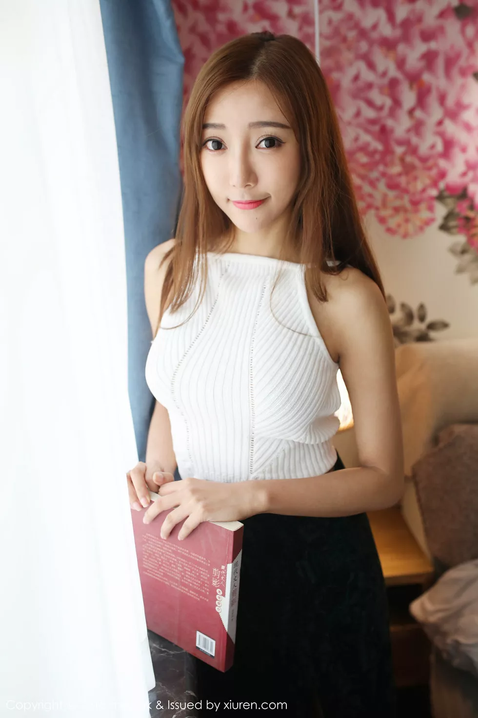 [MyGirl美媛馆]Vol.312_嫩模王馨瑶yanni阳光美少女白色吊带衣配牛仔短裤性感写真47P