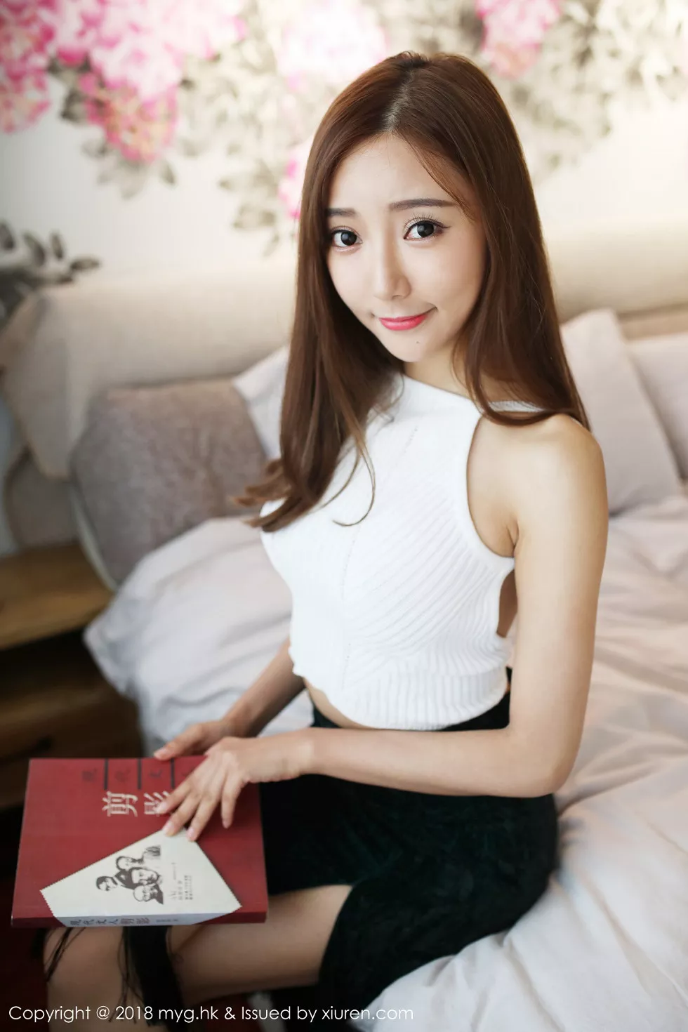 [MyGirl美媛馆]Vol.312_嫩模王馨瑶yanni阳光美少女白色吊带衣配牛仔短裤性感写真47P