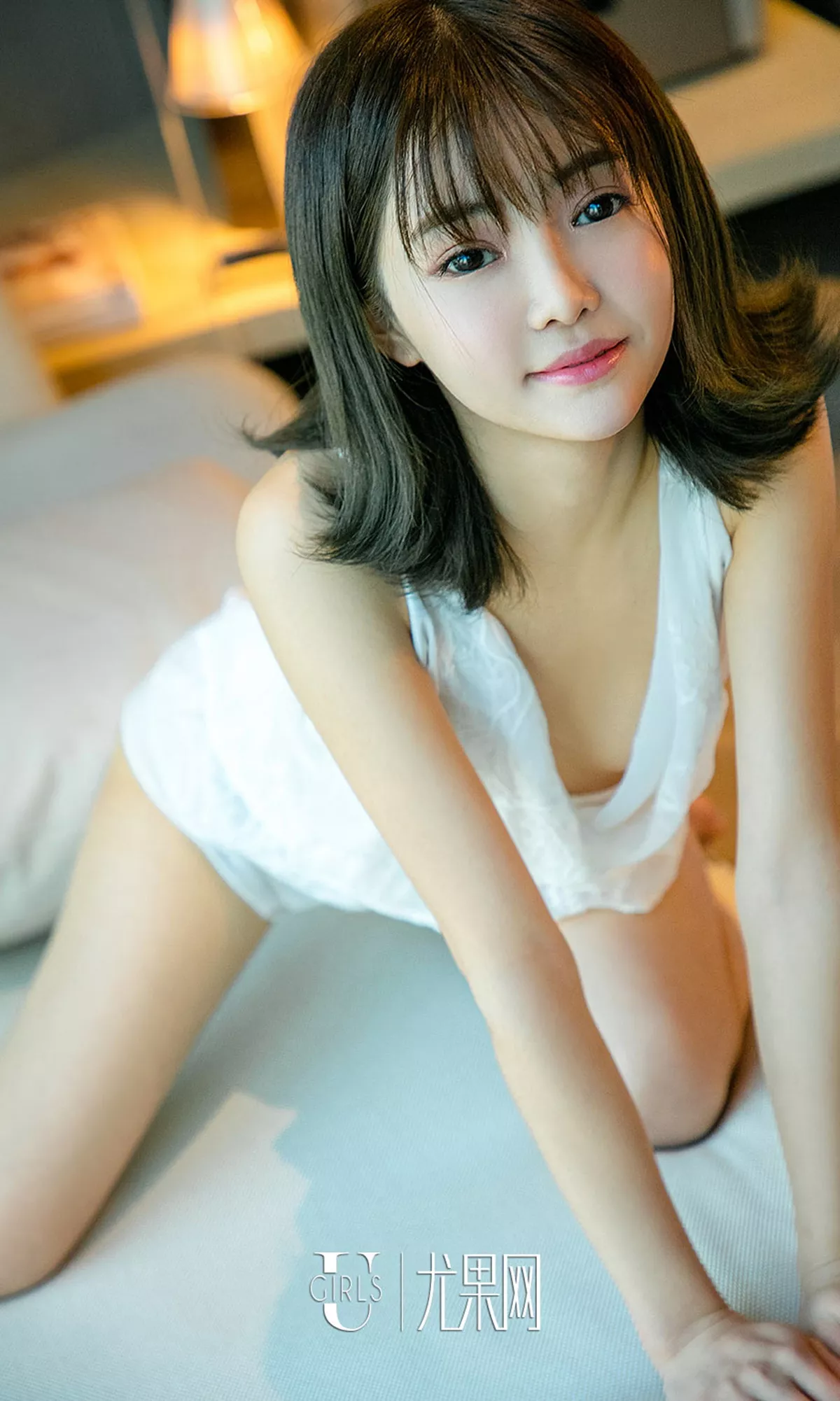 [Ugirls爱尤物]No.1206_性感小美女Tina居家私房内衣系列秀白嫩肌肤清爽迷人写真35P
