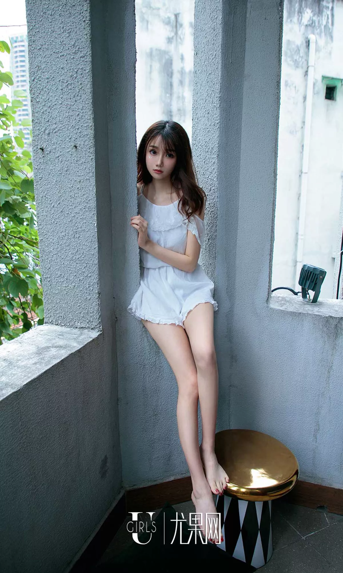 [Ugirls爱尤物]No.1257_嫩模泡芙少女私房白衬衣露性感白色内衣秀完美身材写真35P