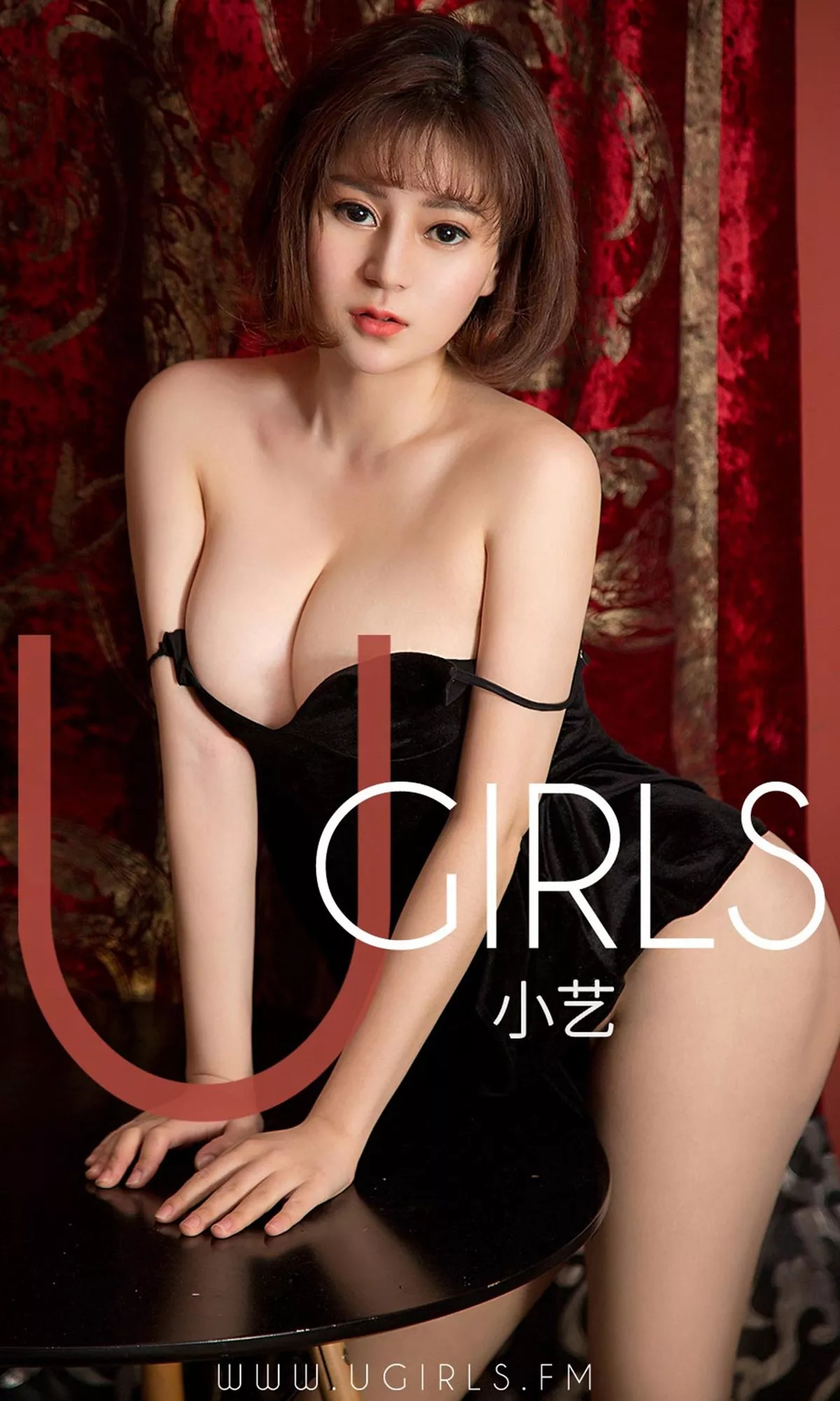 [Ugirls爱尤物]No.1404_嫩模小艺私房黑色吊带连身裙半脱露傲人豪乳撩人诱惑写真35P