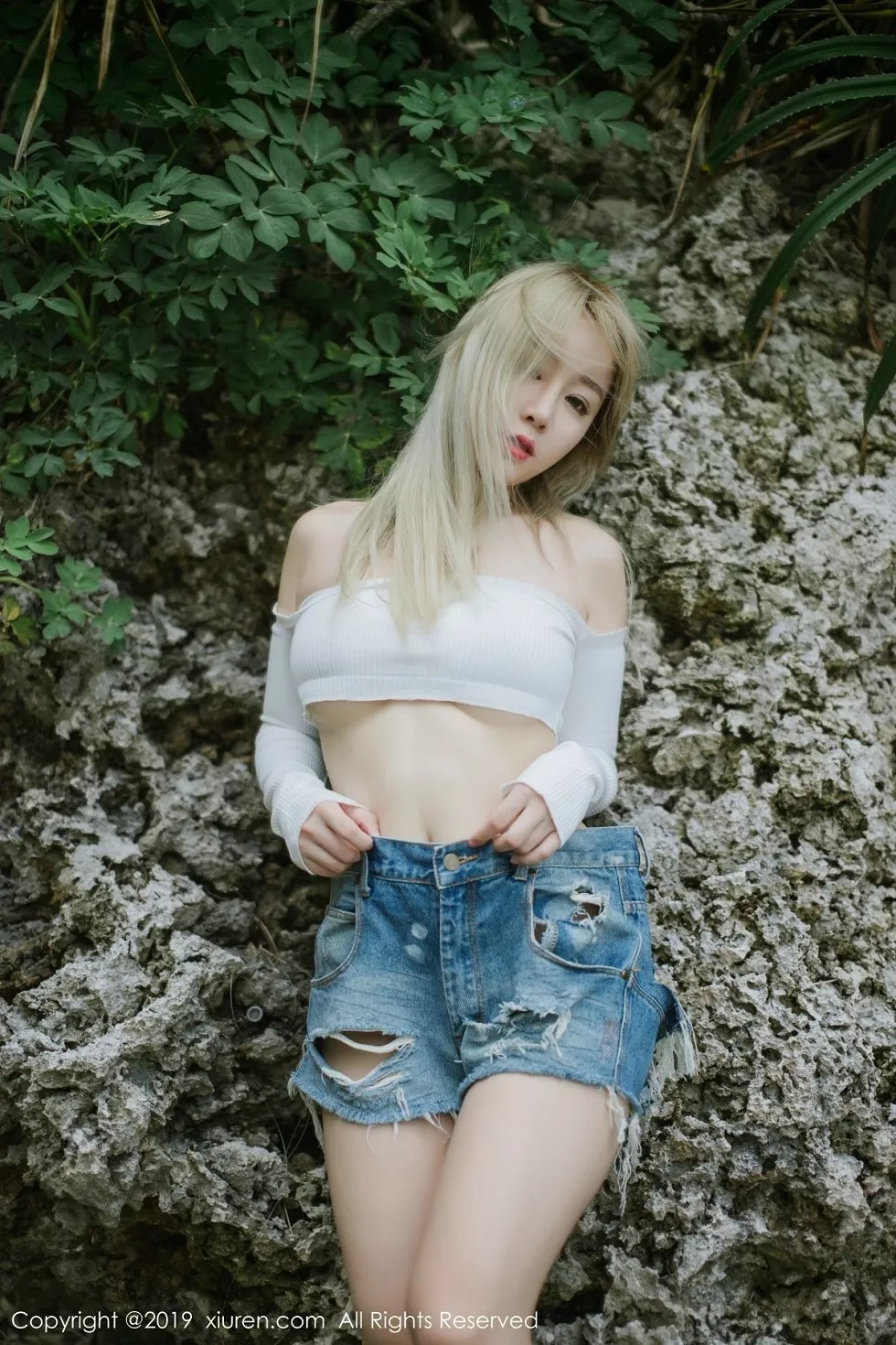 XiuRen第1400期_女神王雨纯私房黑色蕾丝情趣内衣秀完美身材豪乳诱惑写真52P