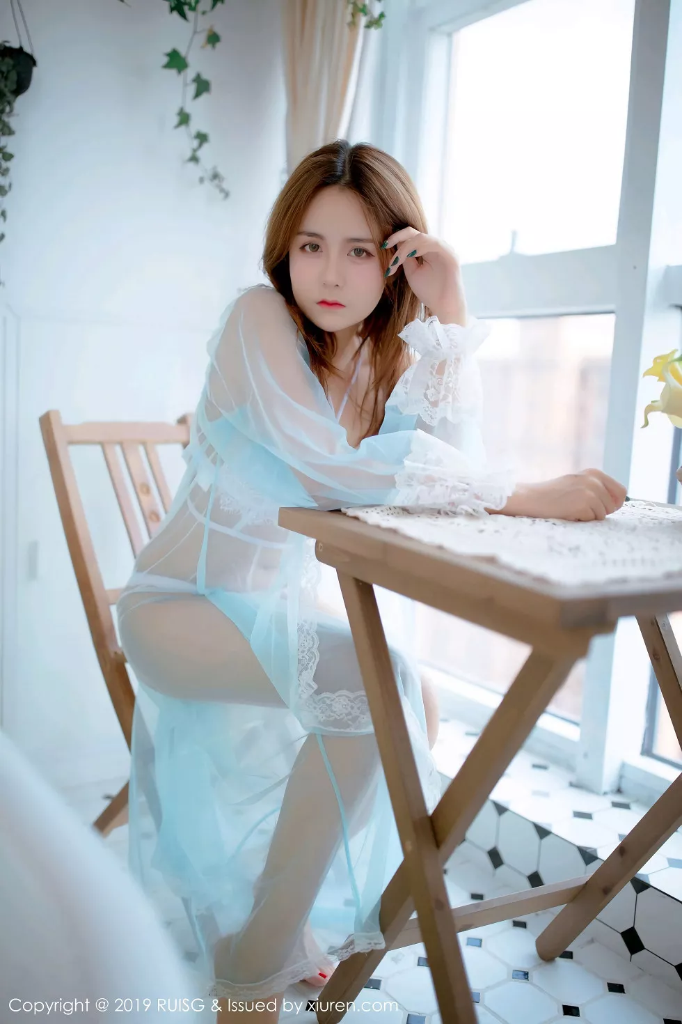 [RUISG瑞丝馆]VOL.062_嫩模Daisy琳琳私房薄纱秀白色蕾丝情趣内衣撩人诱惑写真42P