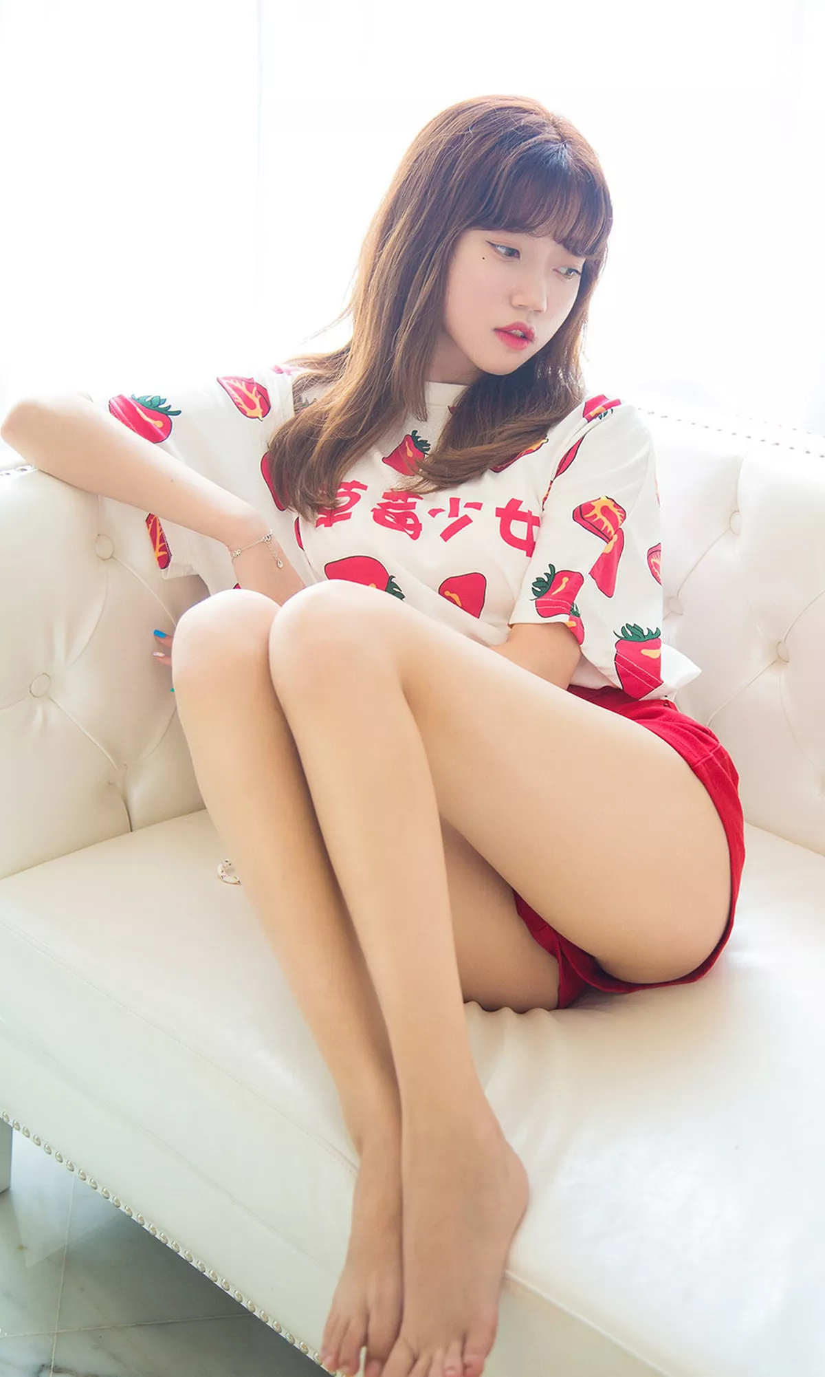 [Ugirls爱尤物]No.1540_嫩模甜心性感草莓内衣+私房粉红内衣秀完美身材迷人诱惑写真35P