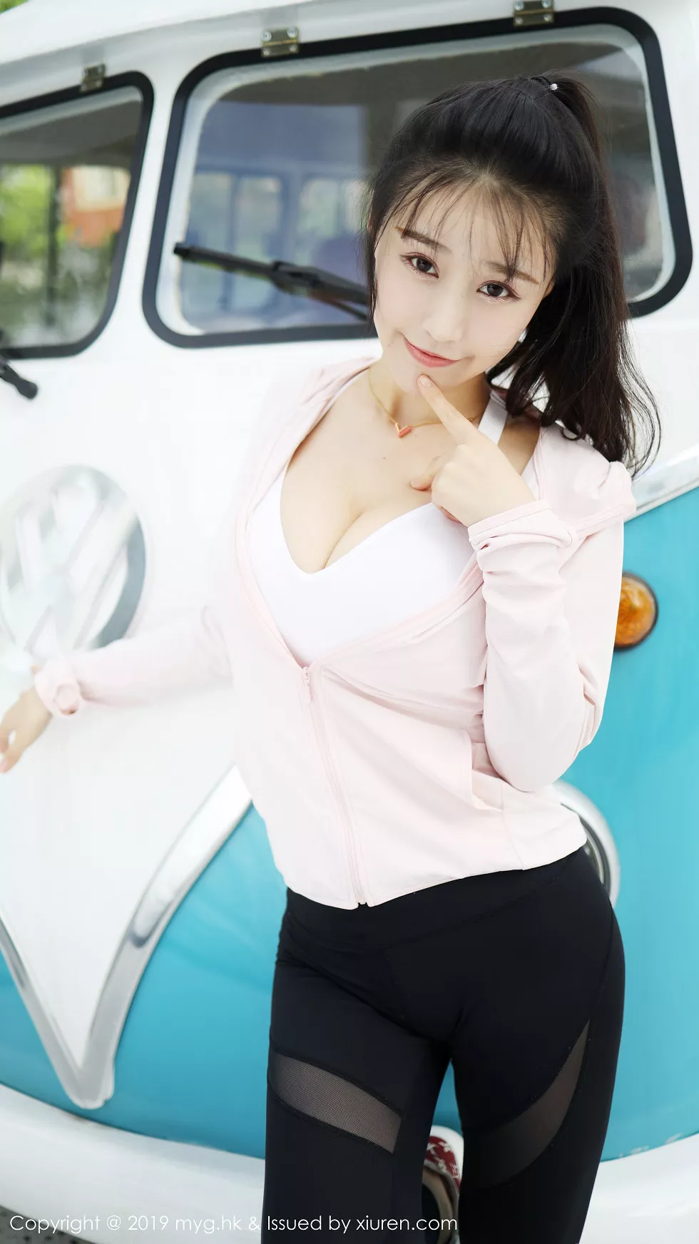 [MyGirl美媛馆]Vol.387_女神Flower朱可儿户外运动装半脱秀蕾丝内裤惹火诱惑写真75P
