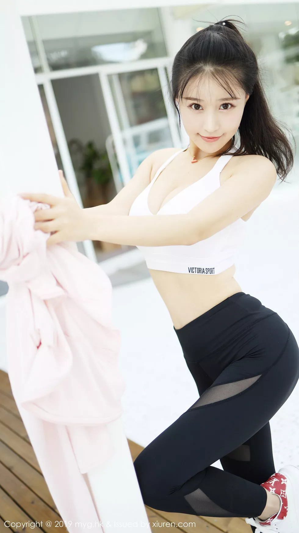 [MyGirl美媛馆]Vol.387_女神Flower朱可儿户外运动装半脱秀蕾丝内裤惹火诱惑写真75P
