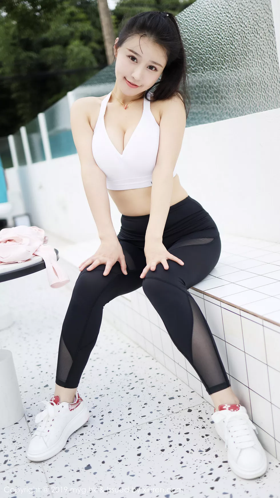 [MyGirl美媛馆]Vol.387_女神Flower朱可儿户外运动装半脱秀蕾丝内裤惹火诱惑写真75P