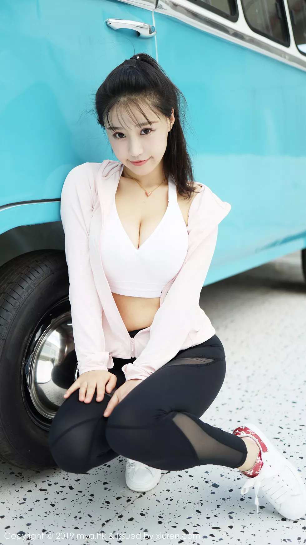 [MyGirl美媛馆]Vol.387_女神Flower朱可儿户外运动装半脱秀蕾丝内裤惹火诱惑写真75P