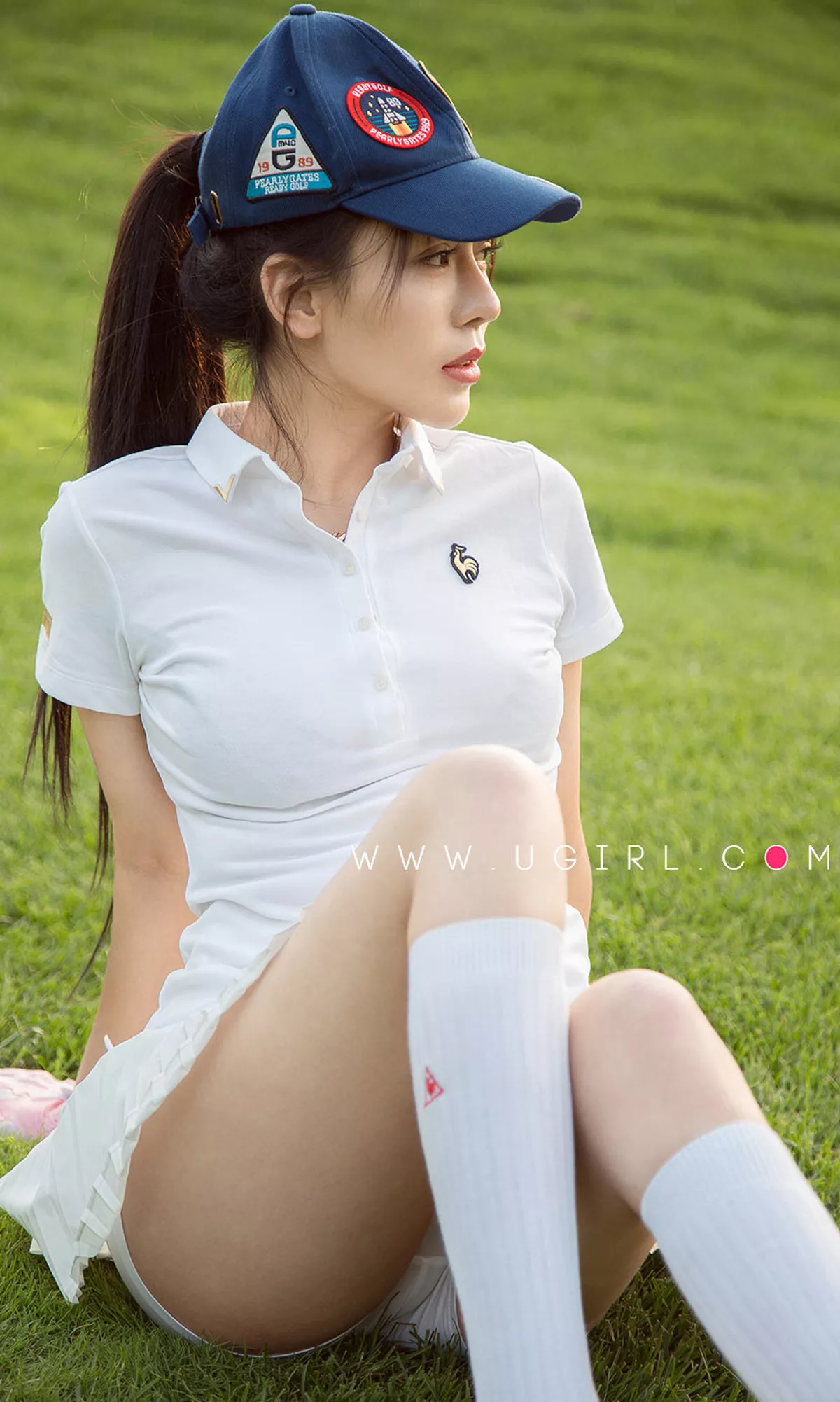 [Ugirls爱尤物]No.1624_嫩模吴美溪私房黑色蕾丝内衣配吊带黑丝秀完美身材诱惑写真35P