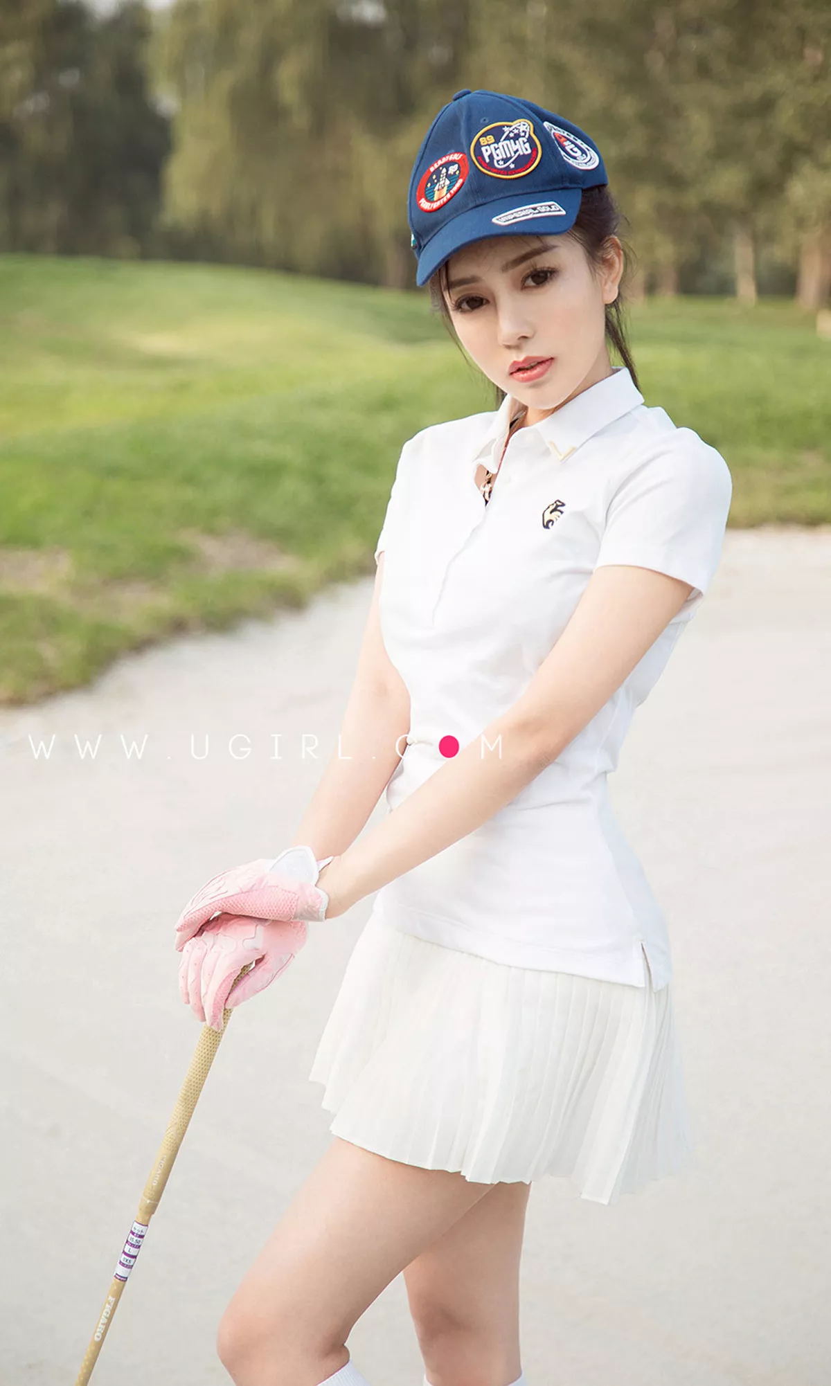 [Ugirls爱尤物]No.1624_嫩模吴美溪私房黑色蕾丝内衣配吊带黑丝秀完美身材诱惑写真35P