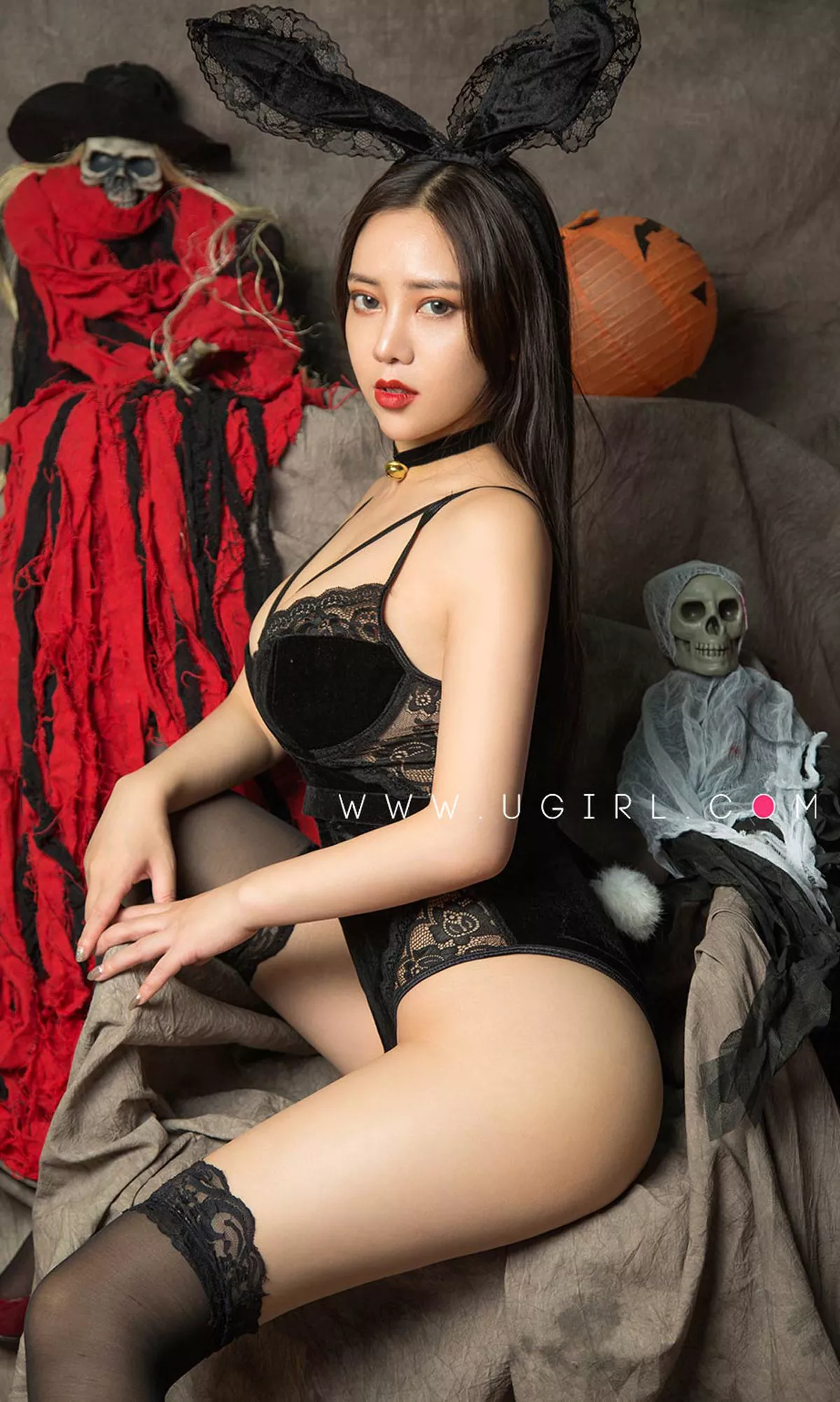 [Ugirls爱尤物]No.1625_嫩模Anna苏拉私房黑色高叉连体衣+白色蕾丝内衣完美诱惑写真35P