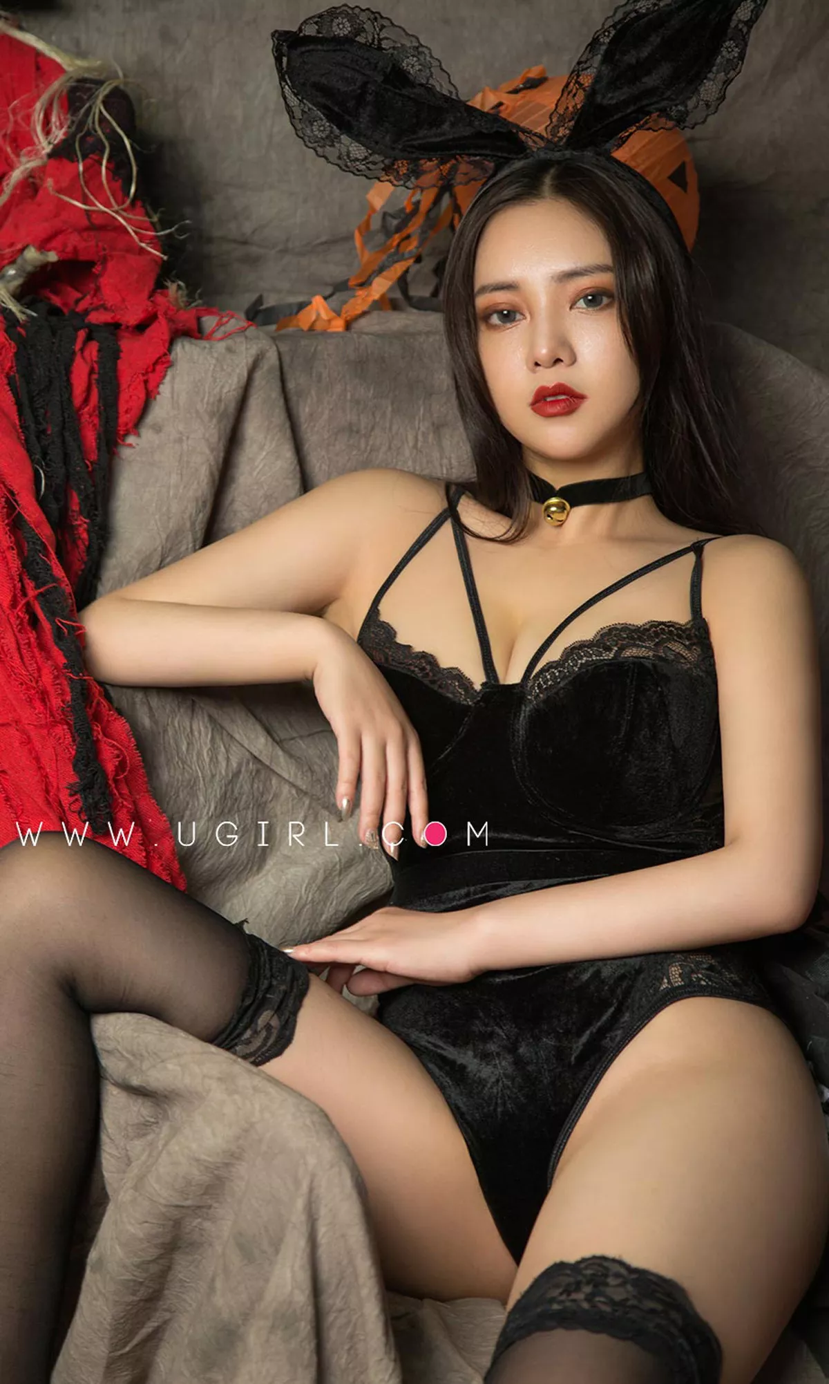 [Ugirls爱尤物]No.1625_嫩模Anna苏拉私房黑色高叉连体衣+白色蕾丝内衣完美诱惑写真35P