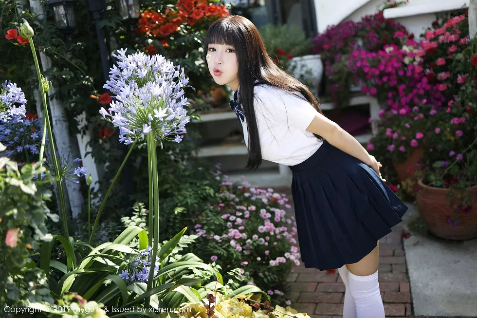 [MyGirl美媛馆]Vol.394_女神Flower朱可儿大理旅拍户外学生装大胆撩裙诱惑写真54P