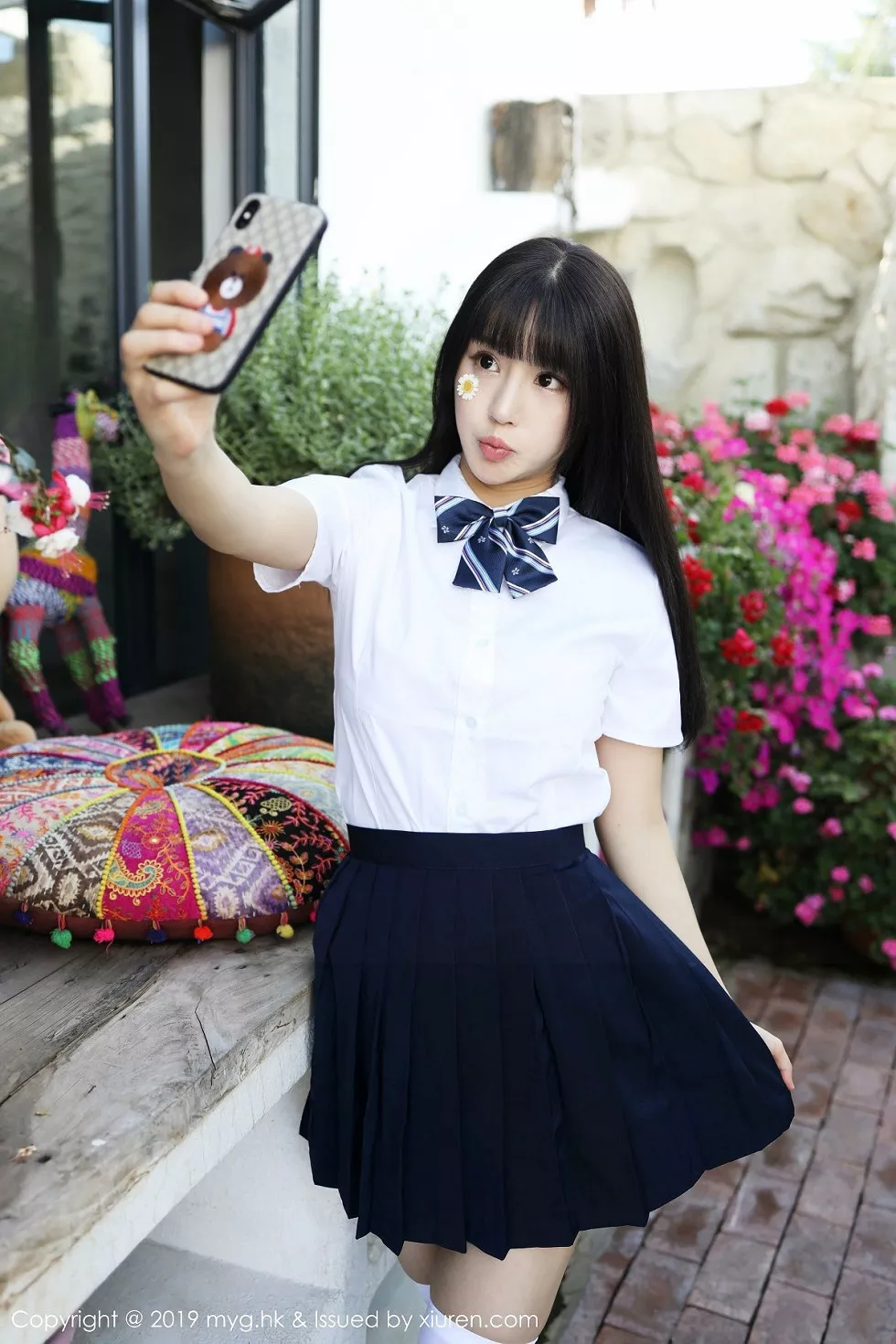 [MyGirl美媛馆]Vol.394_女神Flower朱可儿大理旅拍户外学生装大胆撩裙诱惑写真54P