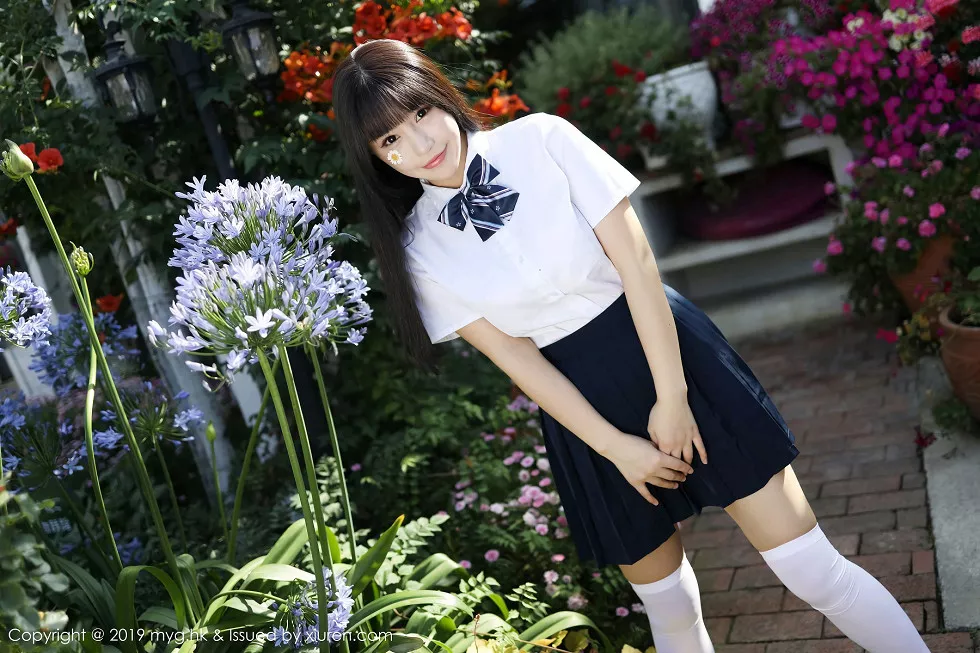 [MyGirl美媛馆]Vol.394_女神Flower朱可儿大理旅拍户外学生装大胆撩裙诱惑写真54P