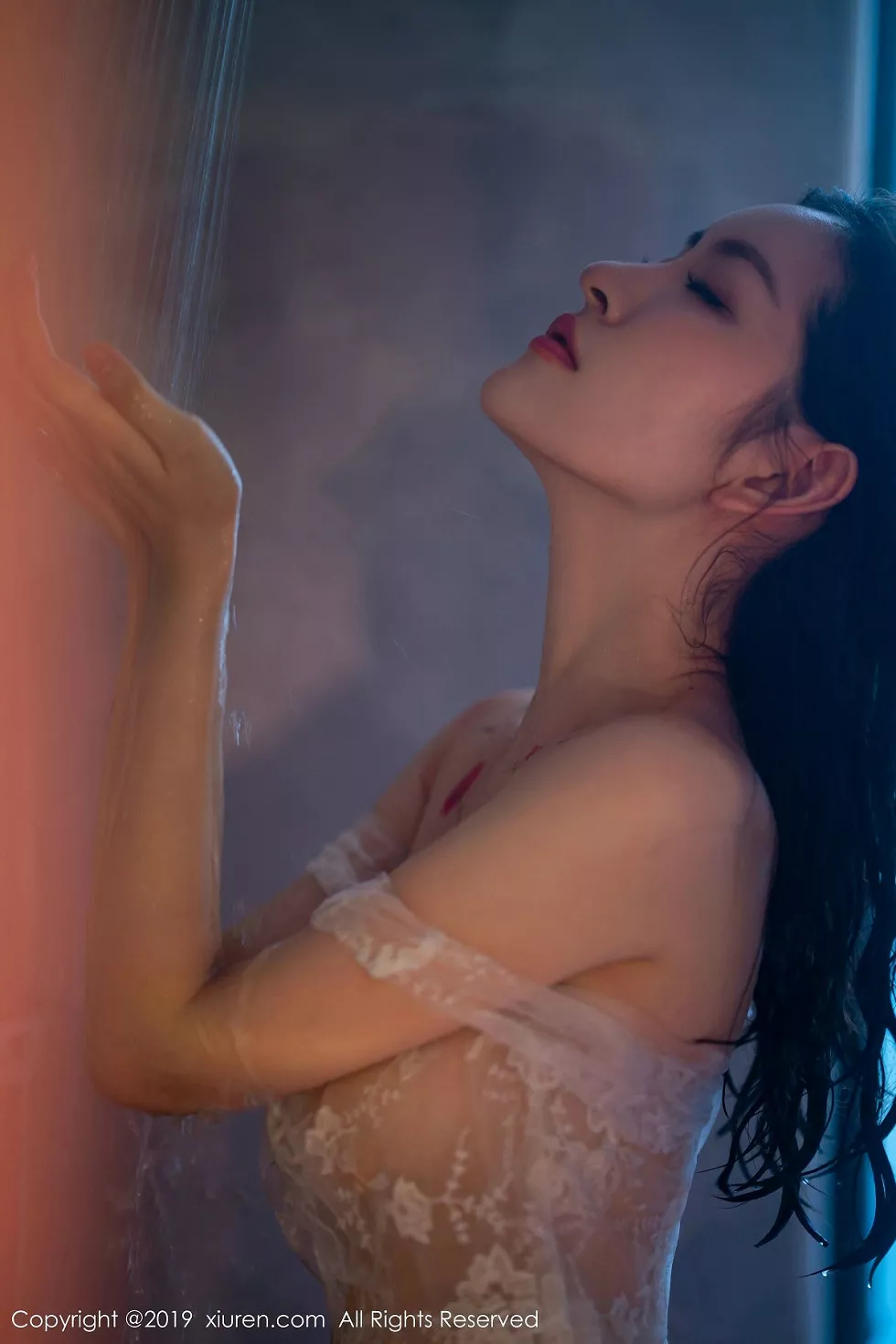 XiuRen第1784期_嫩模沈梦瑶浴室里真空透视薄纱裙湿身秀火辣身材撩人诱惑写真42P