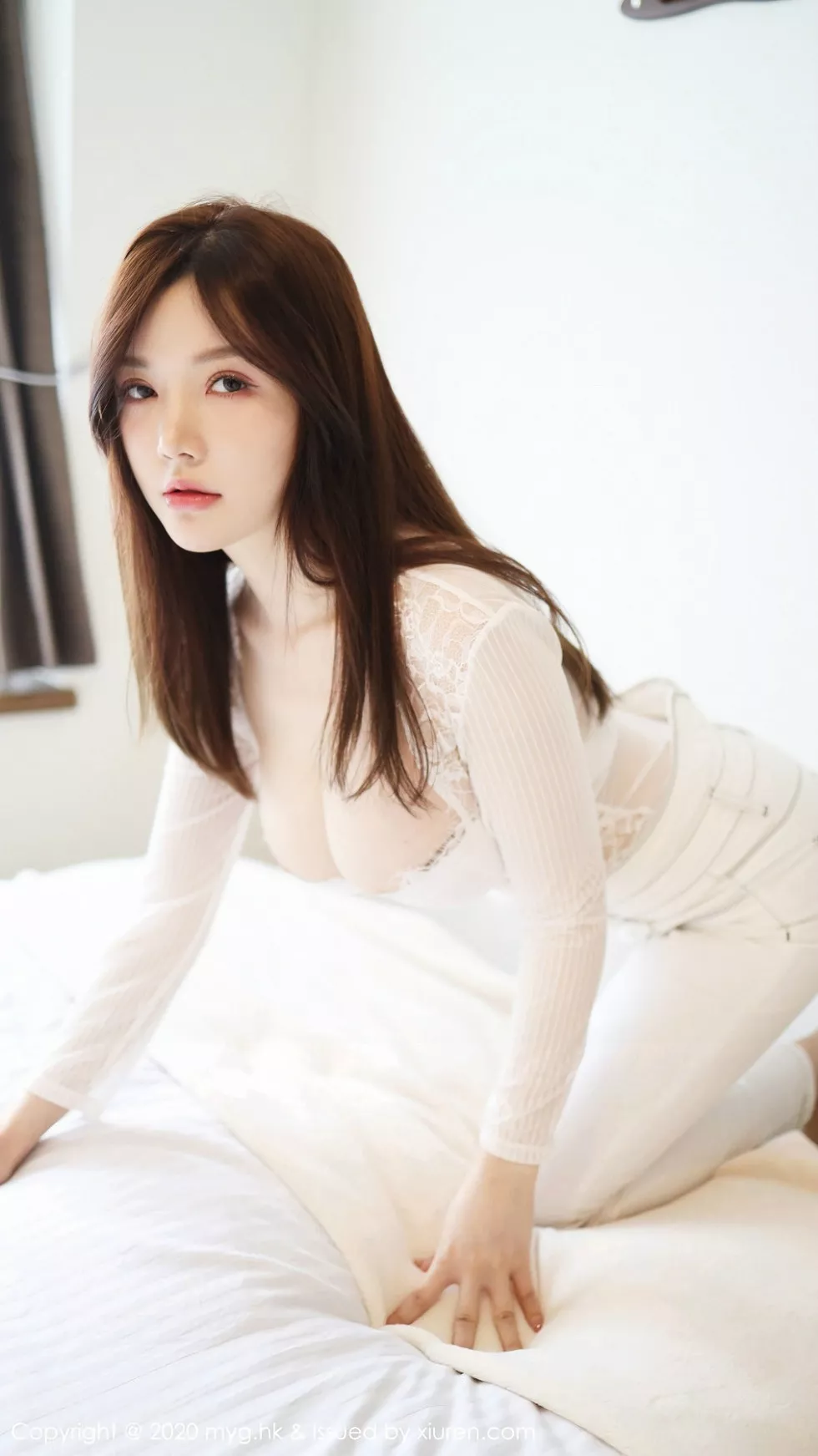 [MyGirl美媛馆]Vol.428_女神糯美子Mini日本旅拍私房牛仔裤半脱露翘臀诱惑写真115P