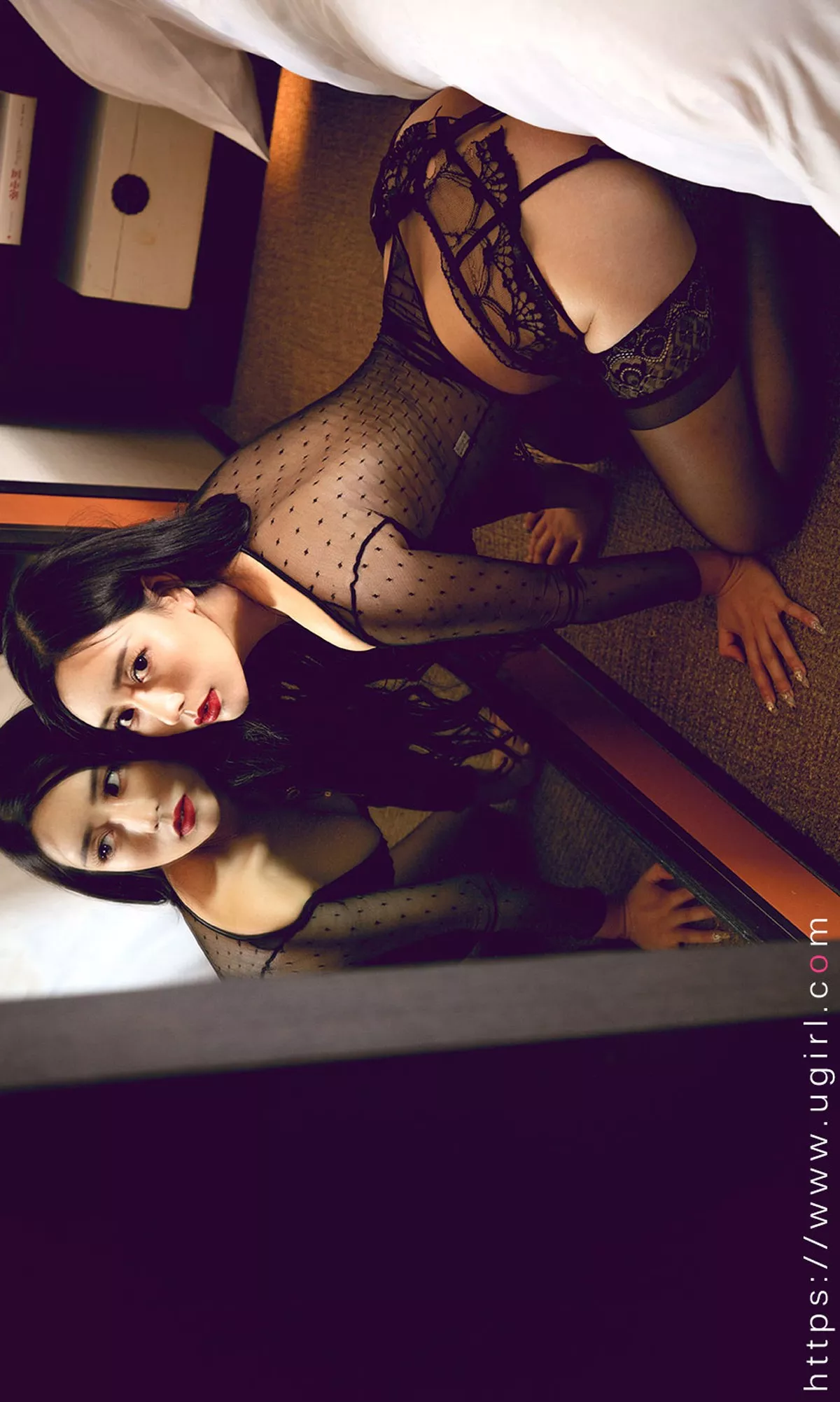 [Ugirls爱尤物]No.1774_嫩模吴美溪私房黑色蕾丝情趣内衣秀火辣身材诱惑写真35P