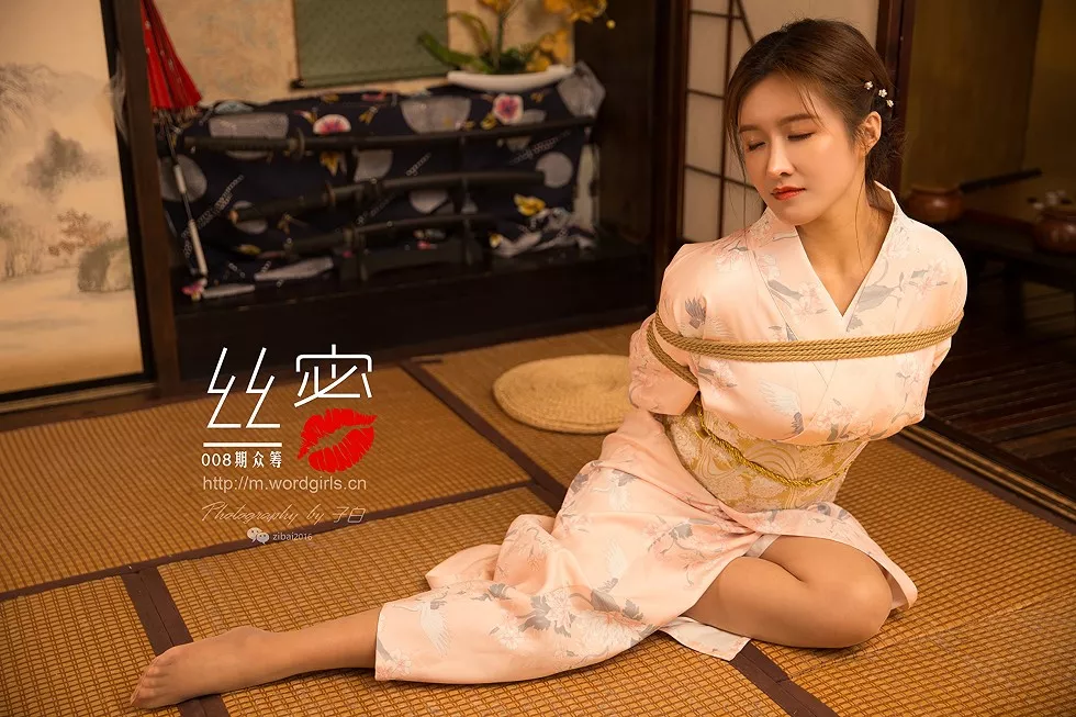 [Toutiao头条女神]No.S011_嫩模JennyR和风花与蛇主题性感姐妹花私房捆绑诱惑写真86P