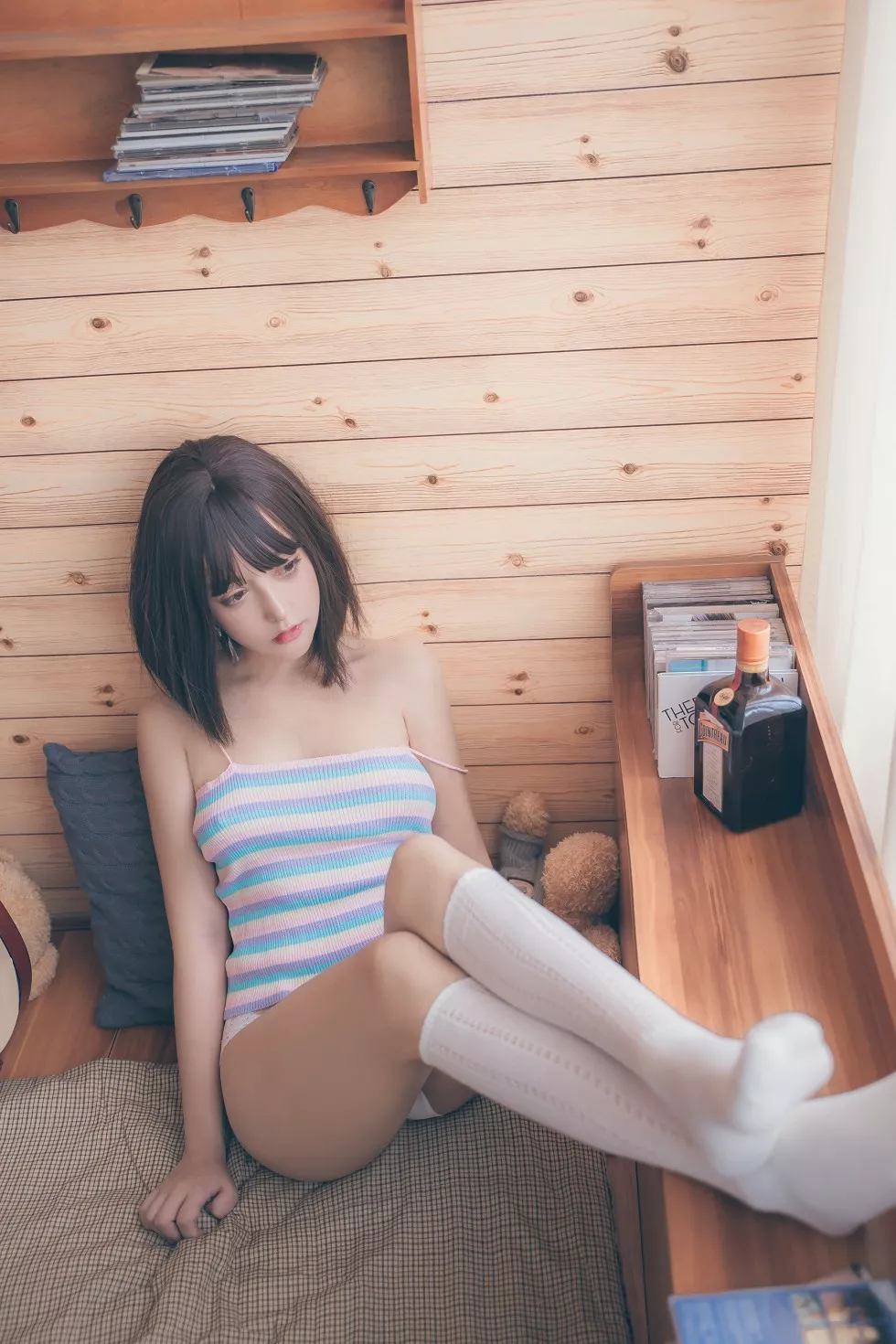 超人气Cosplay写真美女过期米线线喵复古闲暇时光主题私房诱惑写真36P