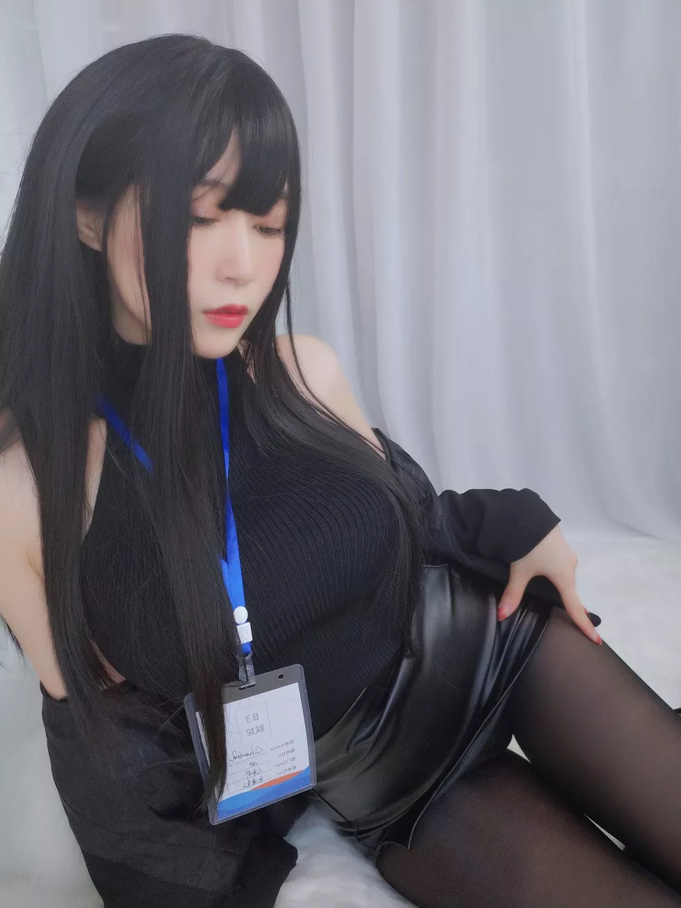网红美女白银职场新人套主题私房开档黑丝裤袜秀翘臀撩人诱惑写真118P