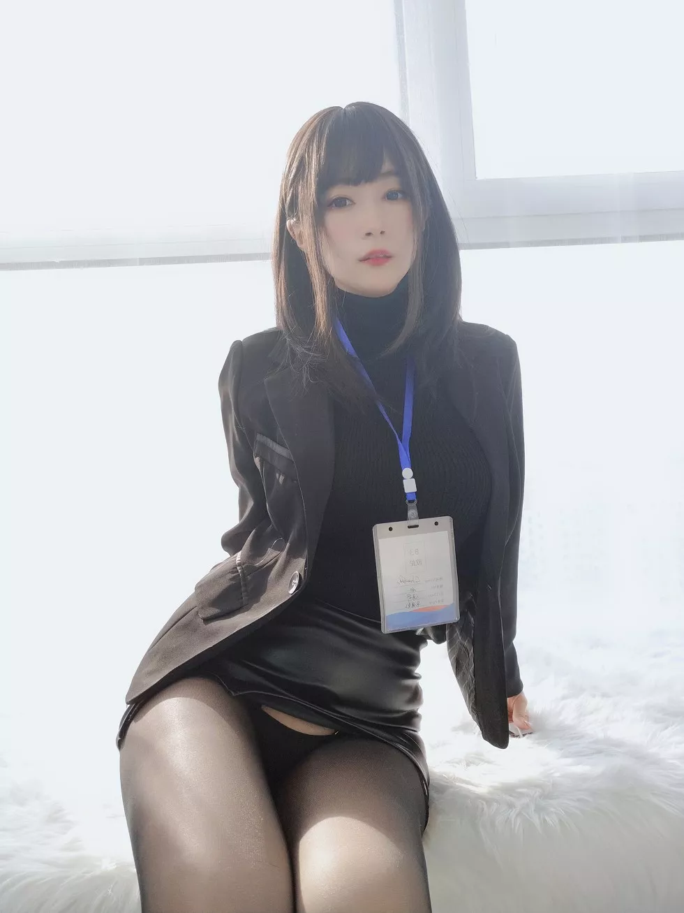 网红美女白银职场新人套主题私房开档黑丝裤袜秀翘臀撩人诱惑写真118P