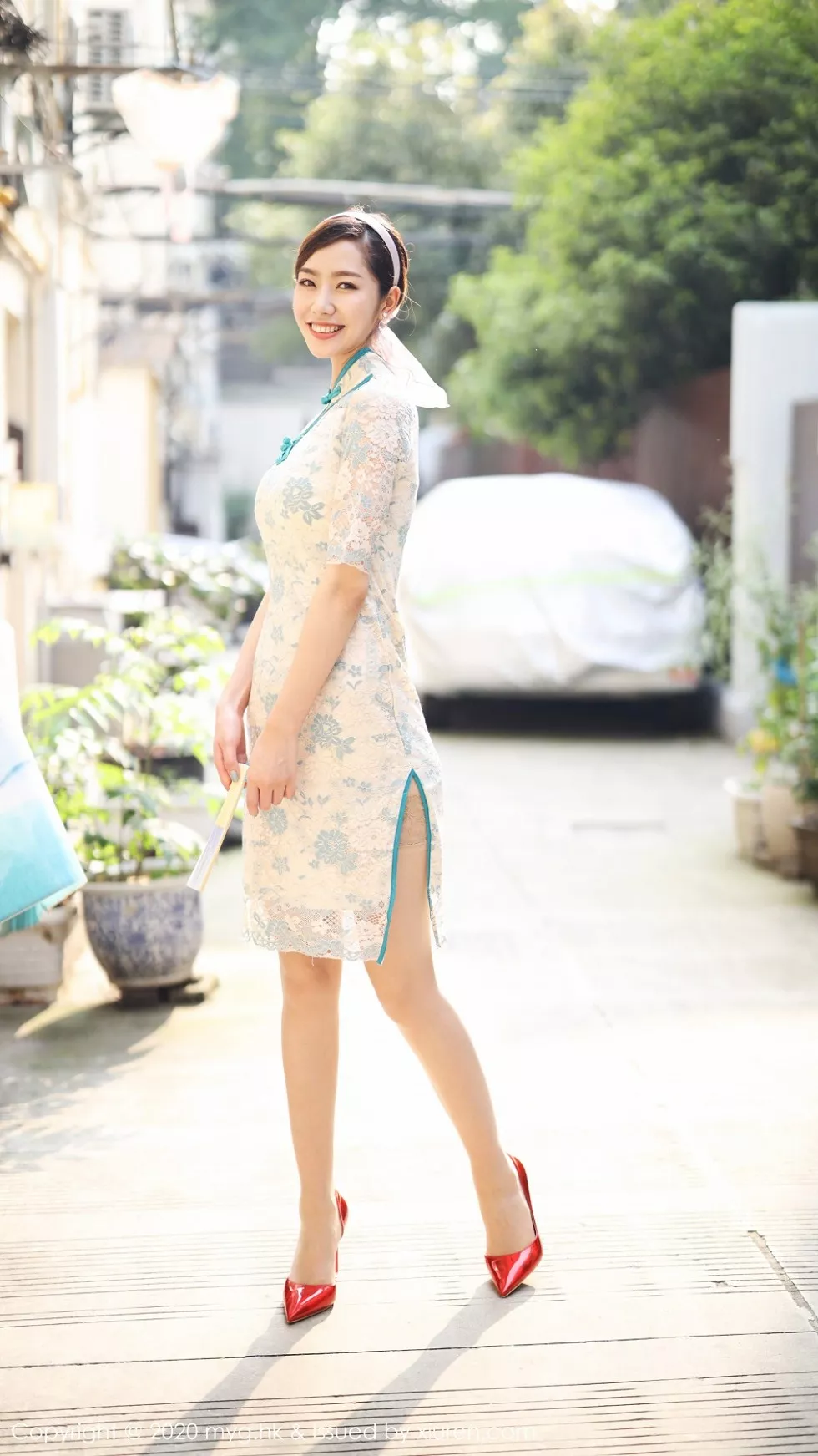 [MyGirl美媛馆]Vol.446_模特方子萱私房古韵旗袍配现代丝袜秀高挑身材诱惑写真105P