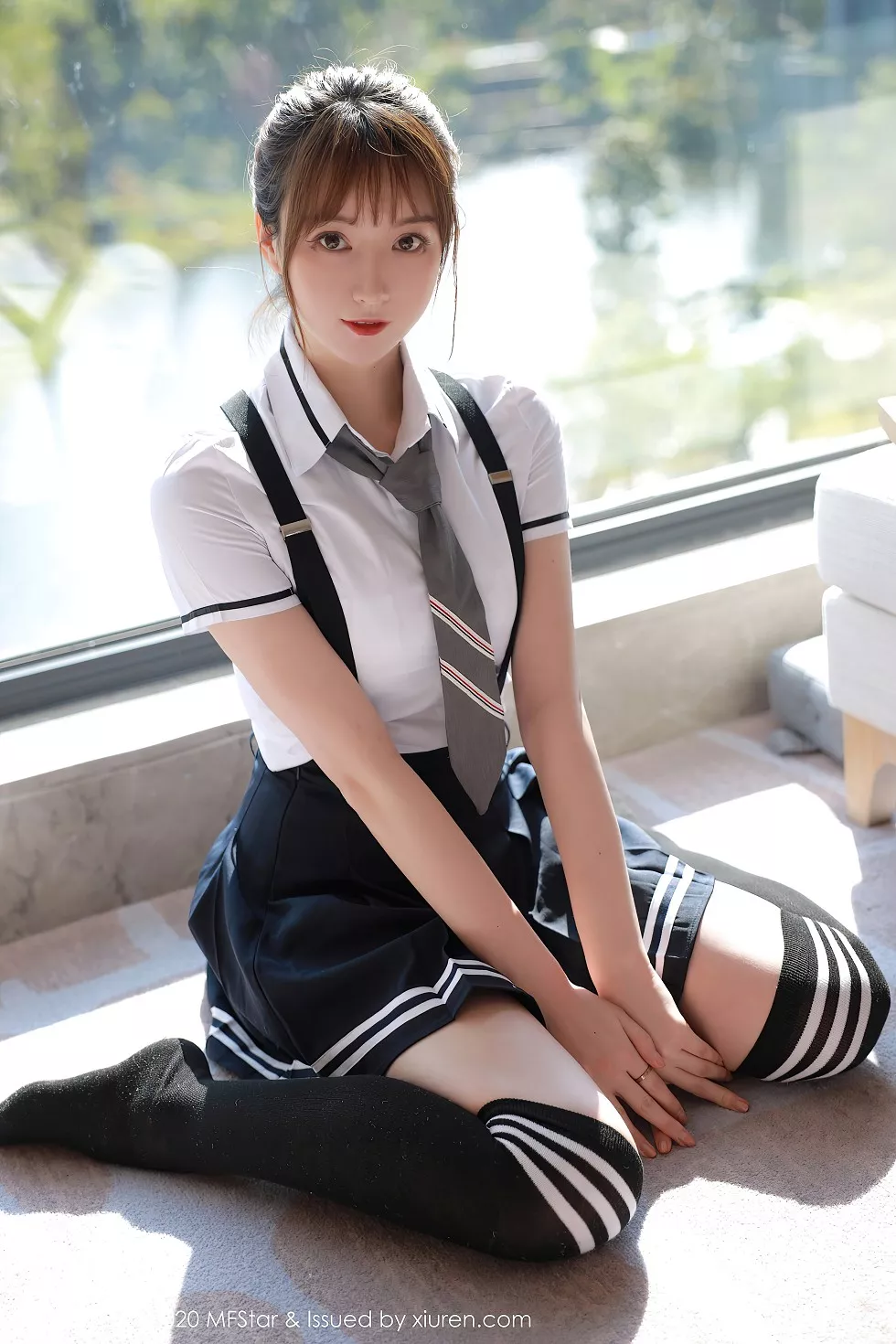[MFStar模范学院]Vol.390_嫩模yoo优优四川旅拍学院风校服主题半脱露性感内衣写真67P