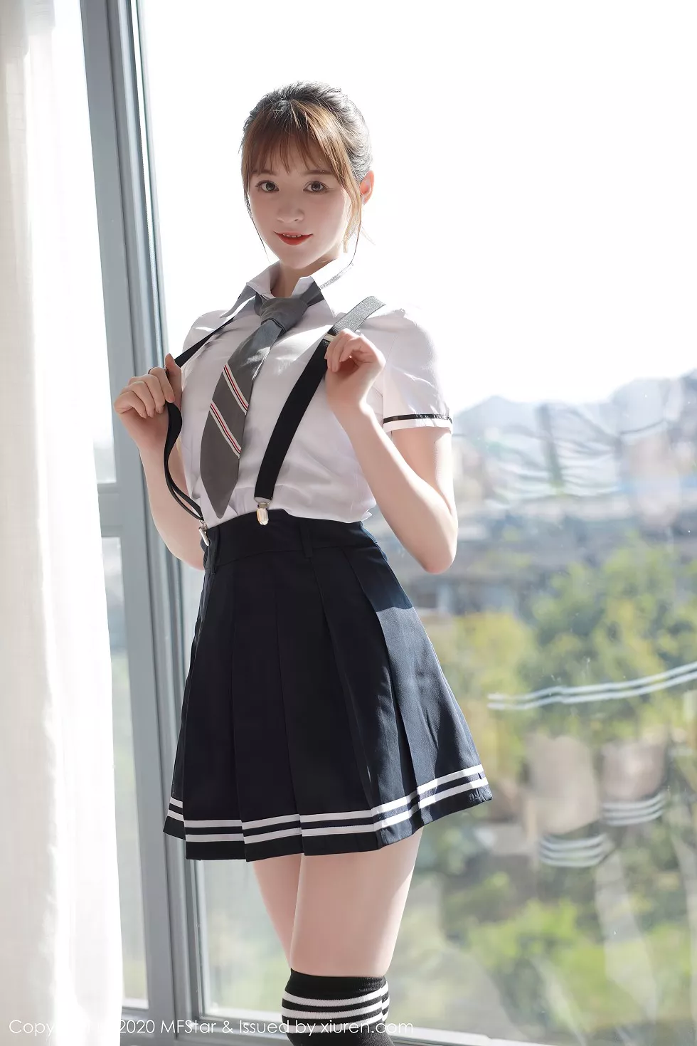 [MFStar模范学院]Vol.390_嫩模yoo优优四川旅拍学院风校服主题半脱露性感内衣写真67P