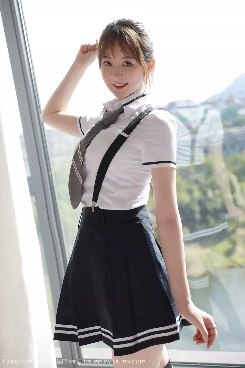 [MFStar模范学院]Vol.390_嫩模yoo优优四川旅拍学院风校服主题半脱露性感内衣写真67P