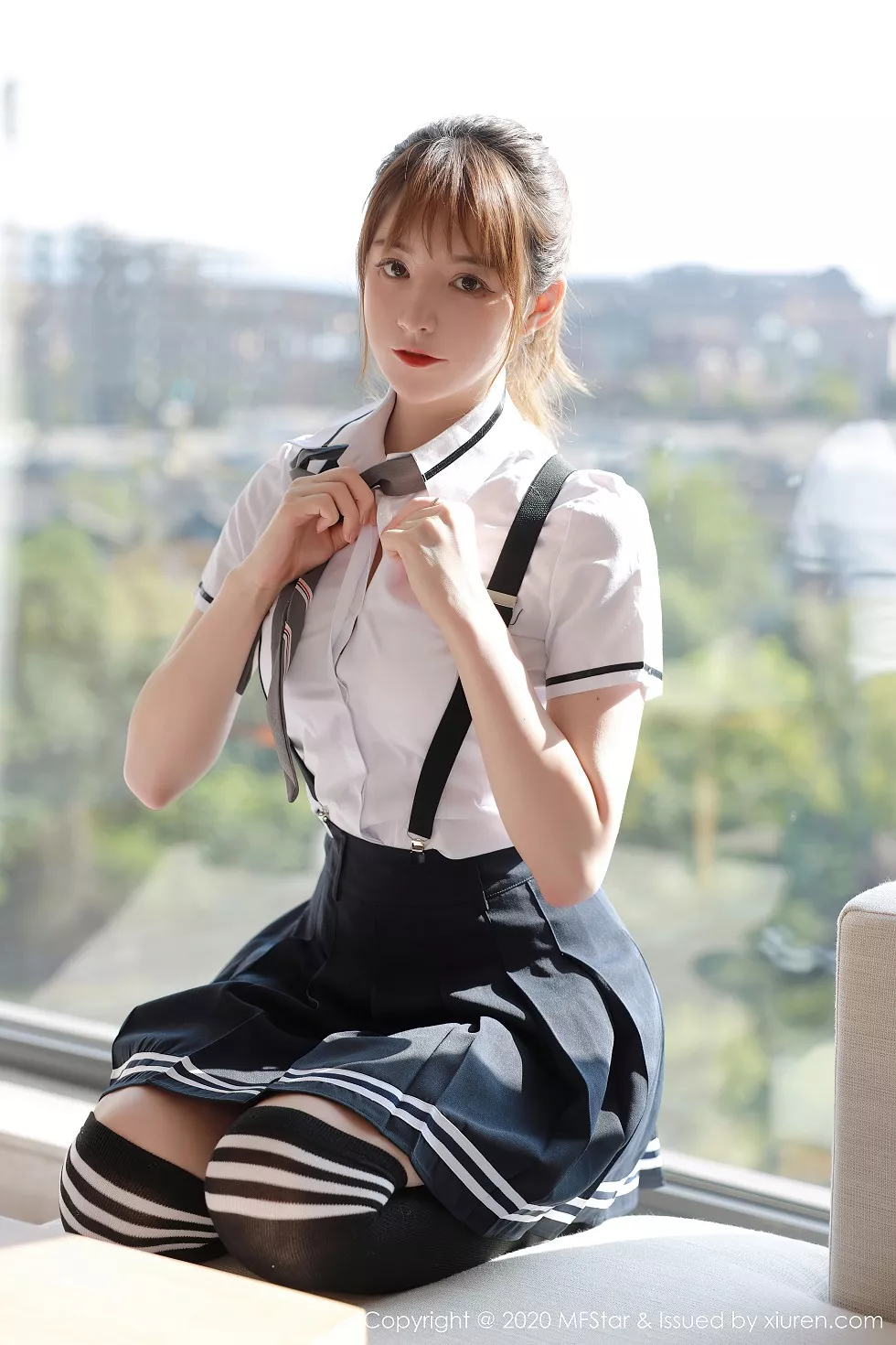 [MFStar模范学院]Vol.390_嫩模yoo优优四川旅拍学院风校服主题半脱露性感内衣写真67P