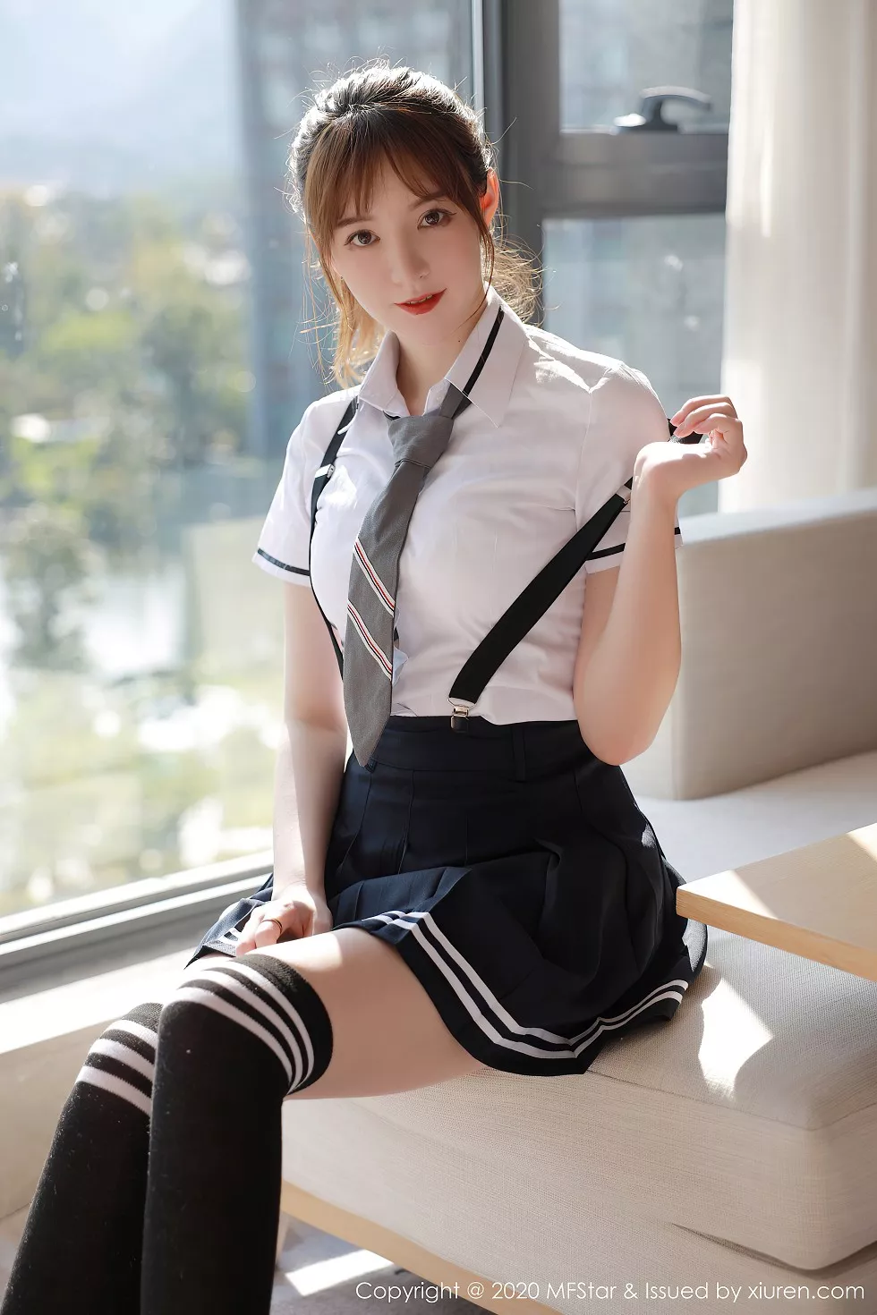 [MFStar模范学院]Vol.390_嫩模yoo优优四川旅拍学院风校服主题半脱露性感内衣写真67P