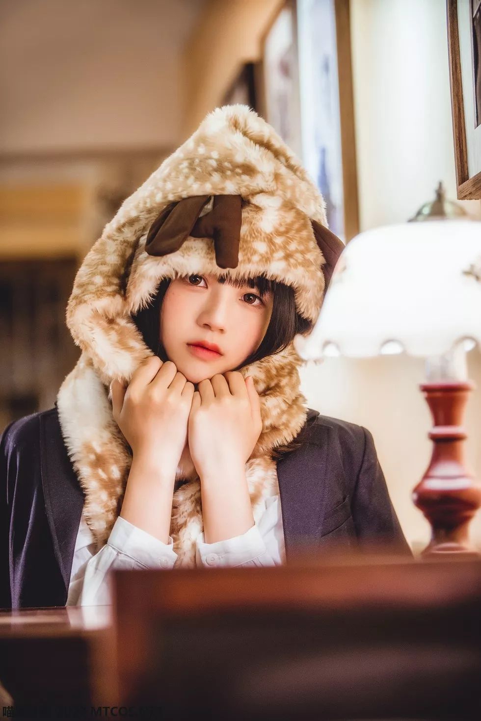 [喵糖映画]JKL.004_JK制服学妹居家白色毛衣配格子裙黑丝腿袜秀美腿性感写真40P