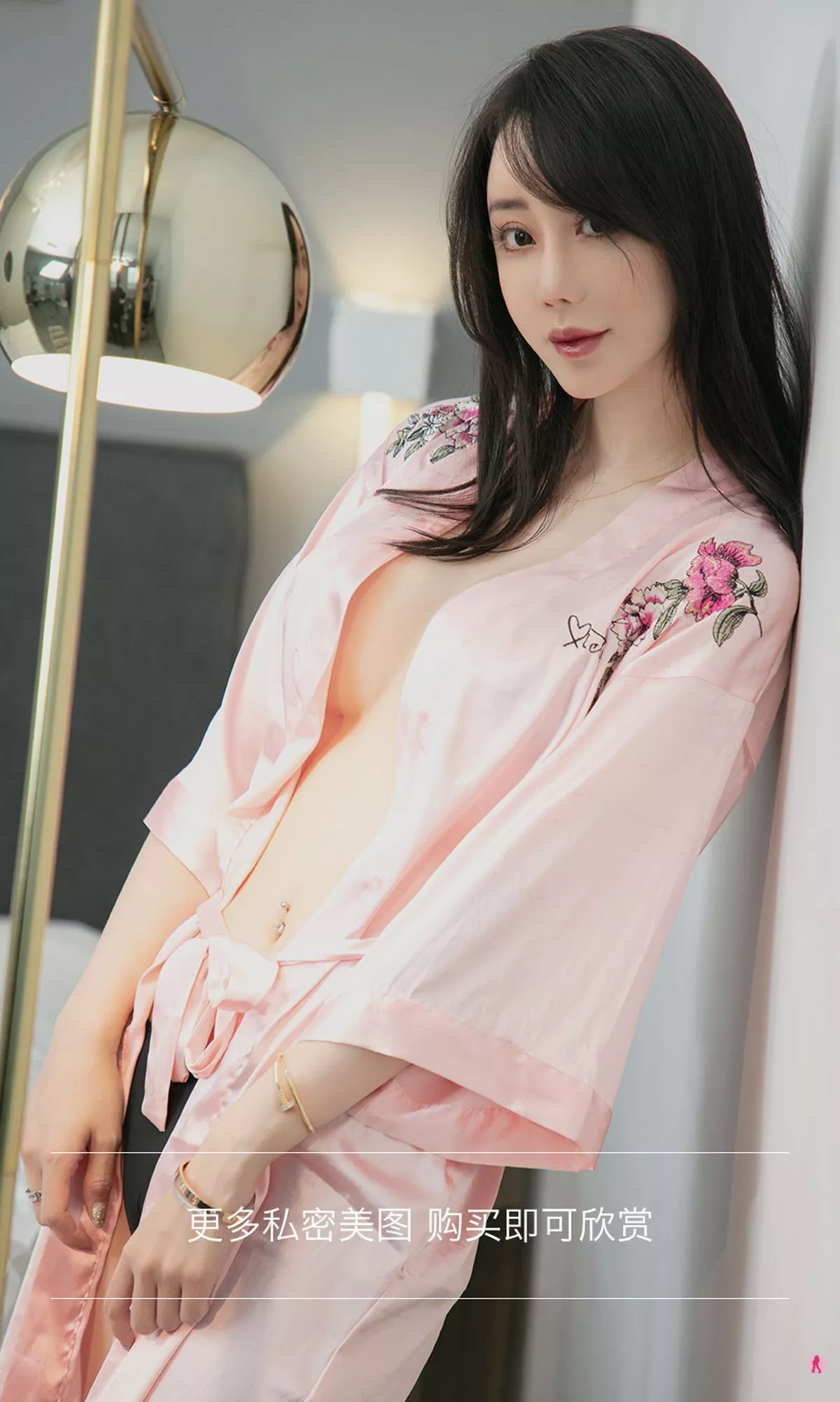 [Ugirls爱尤物]No.1966_嫩模欣凌私房性感内衣系列+粉色睡衣秀完美身材诱惑写真35P