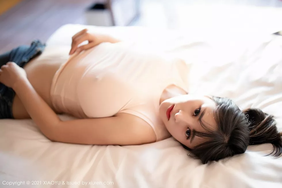 [XiaoYu画语界]Vol.468_嫩模奈沐子私房薄透上衣真空无内激凸朦胧肉丝秀翘臀诱惑写真70P