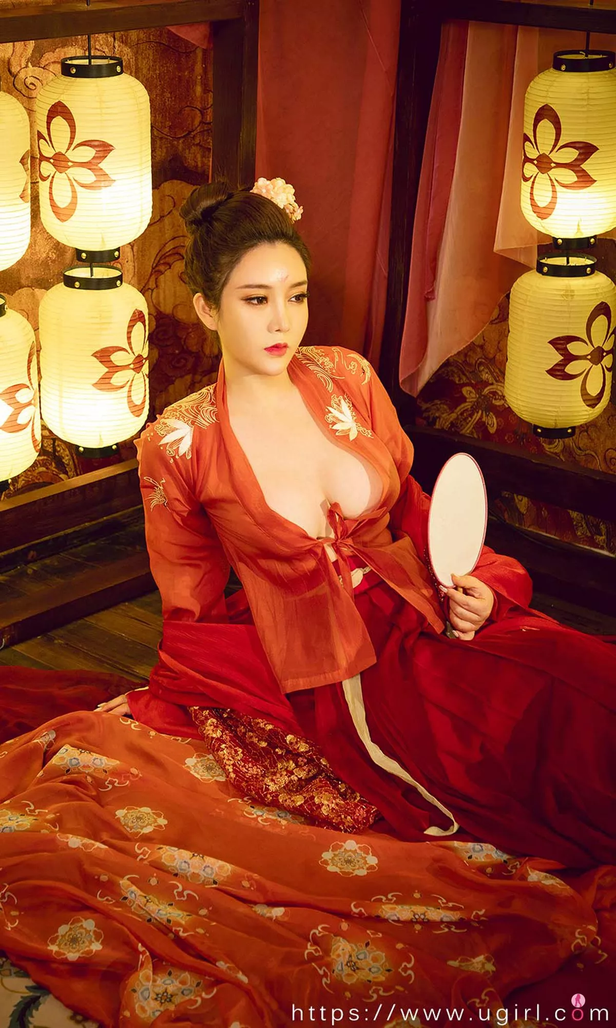 [Ugirls爱尤物]No.2010_嫩模金梓琳私房黑色薄纱服饰+红色霓裳真空透视诱惑写真35P