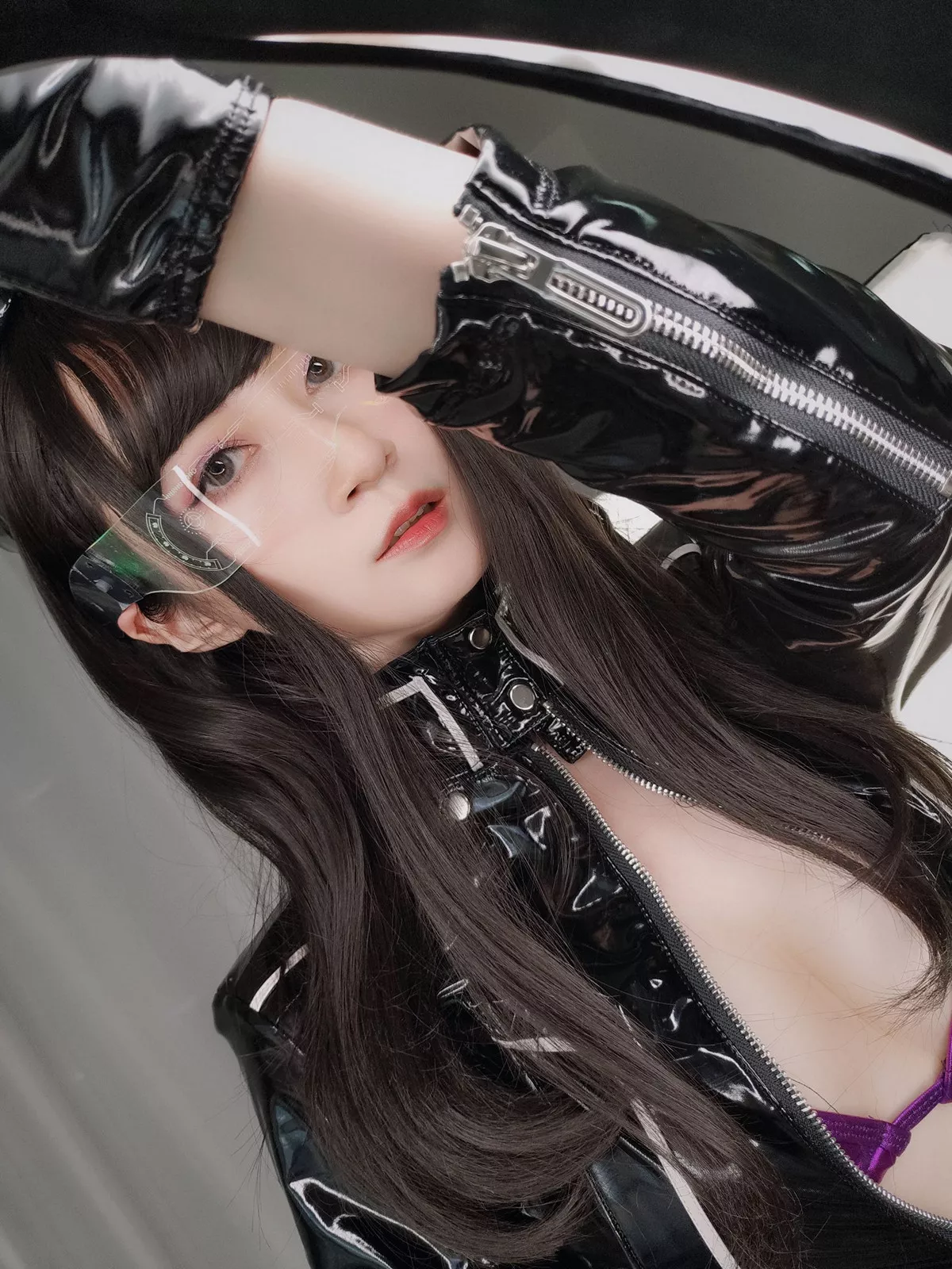 Coser小姐姐白银81通讯官主题私房黑色连体皮衣秀完美身材豪乳翘臀诱惑写真74P