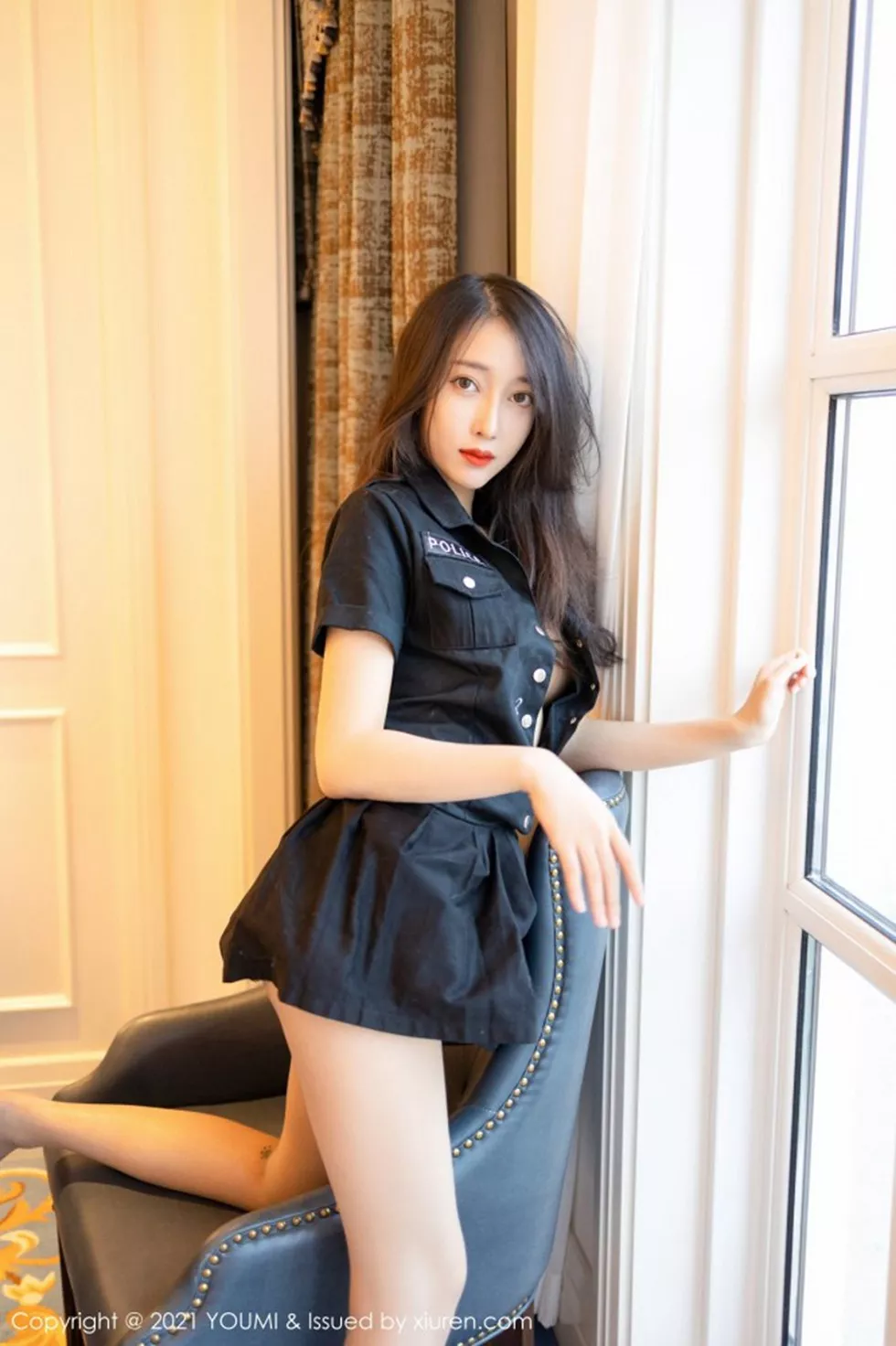 [YouMi尤蜜荟]Vol.604_丽质美人玥儿玥er厦门旅拍独特魅力制服配朦胧丝袜撩人诱惑写真68P