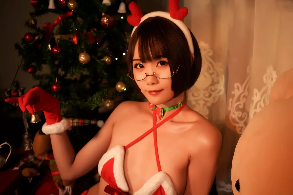 网红美女晓美妈圣诞雪夜赞歌主题私房红色性感内衣秀完美身材迷人诱惑写真30P