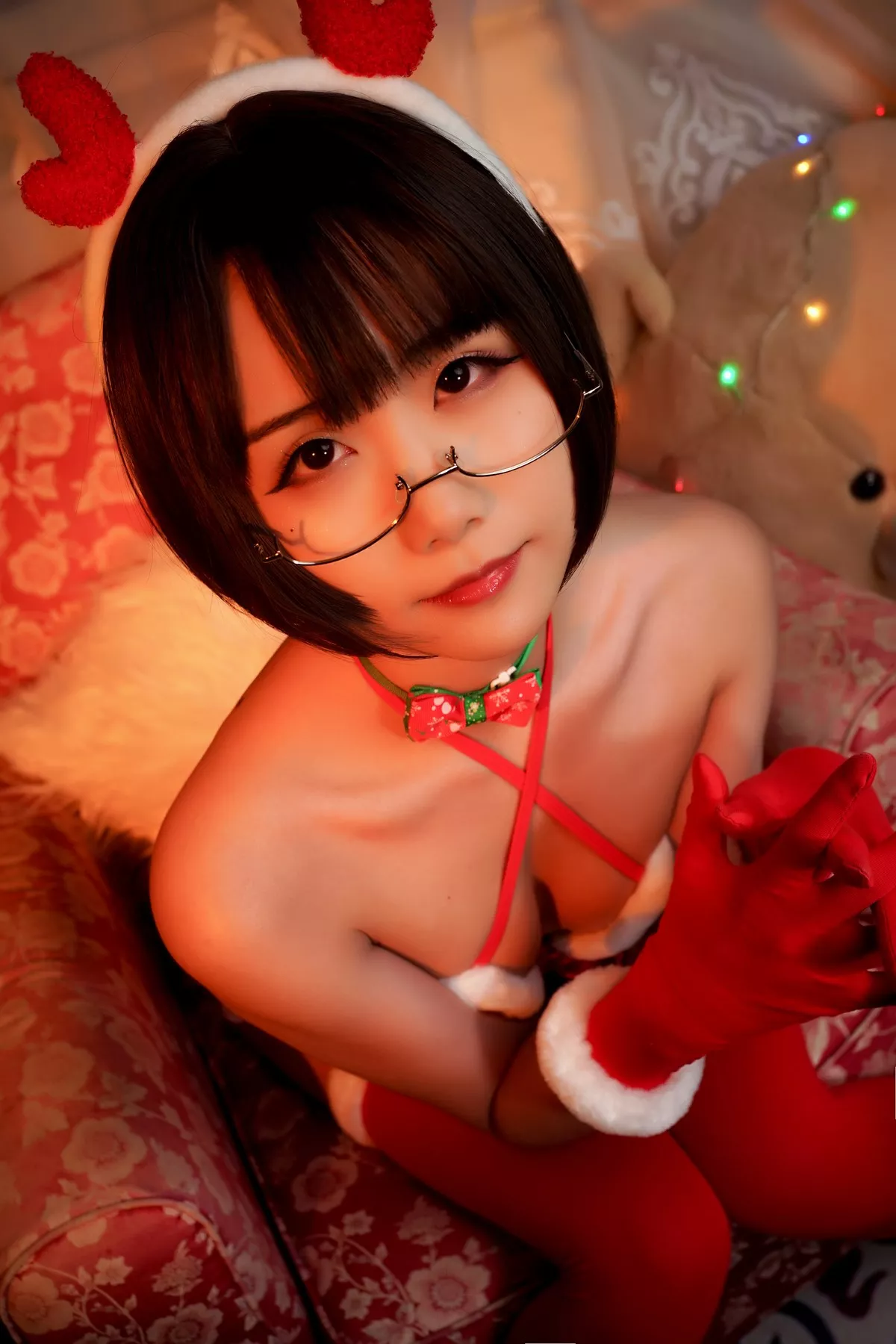 网红美女晓美妈圣诞雪夜赞歌主题私房红色性感内衣秀完美身材迷人诱惑写真30P