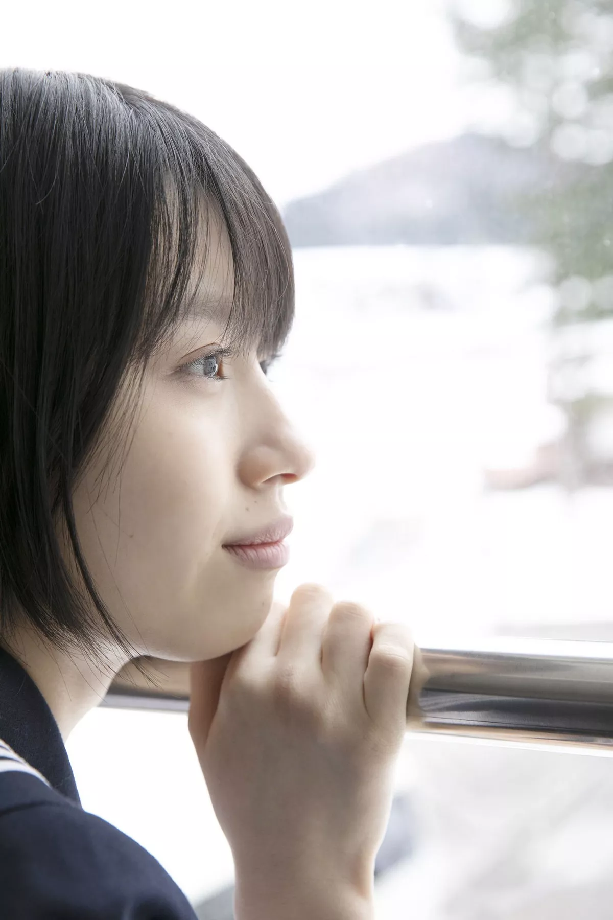 日本清纯美少女浅仓树树教室学生制服+沙滩边性感比基尼秀完美身材写真101P