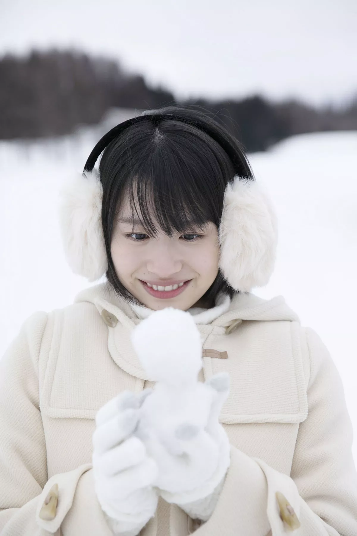 日本清纯美少女浅仓树树教室学生制服+沙滩边性感比基尼秀完美身材写真101P