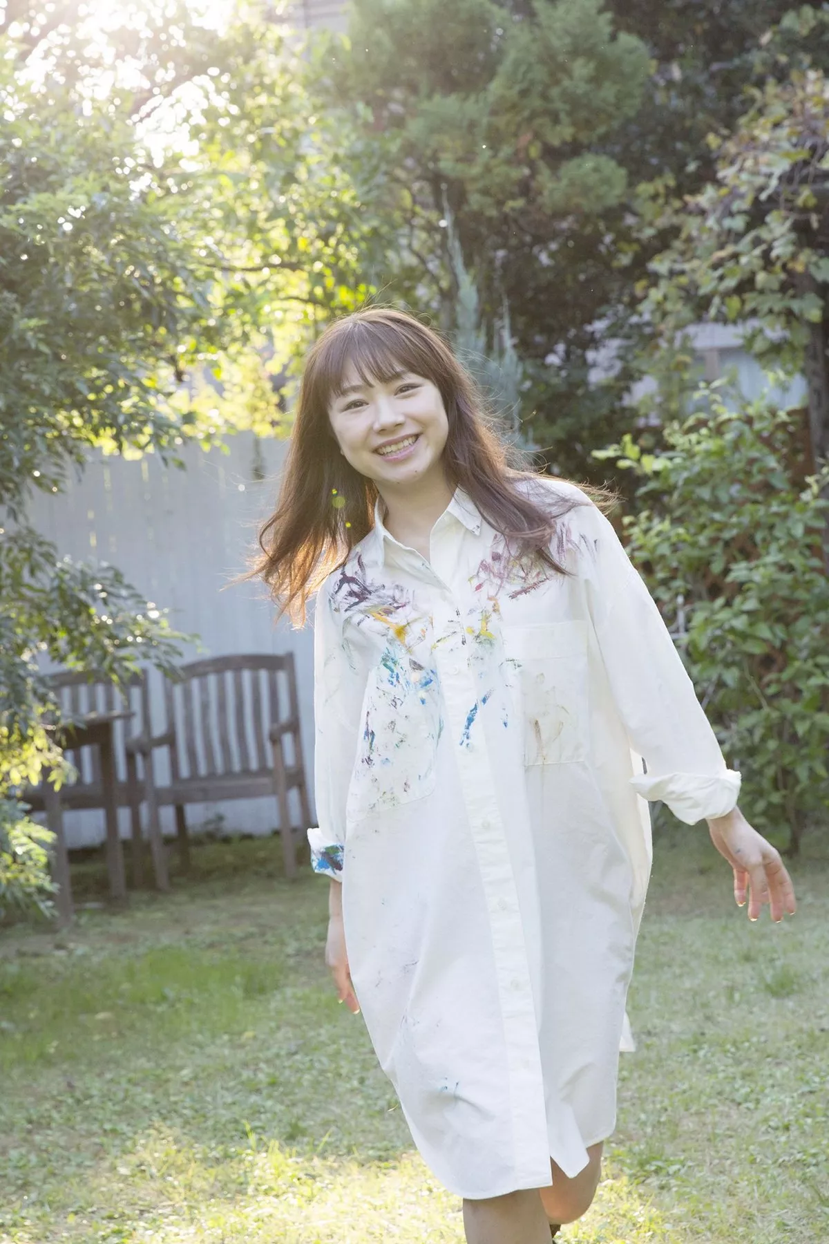 日本美少女石田亚佑美户外性感白衬衣+海边比基尼系列秀完美身材迷人写真104P