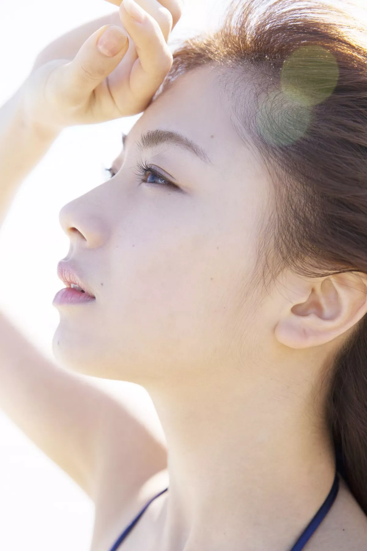 日本美少女石田亚佑美户外性感白衬衣+海边比基尼系列秀完美身材迷人写真104P