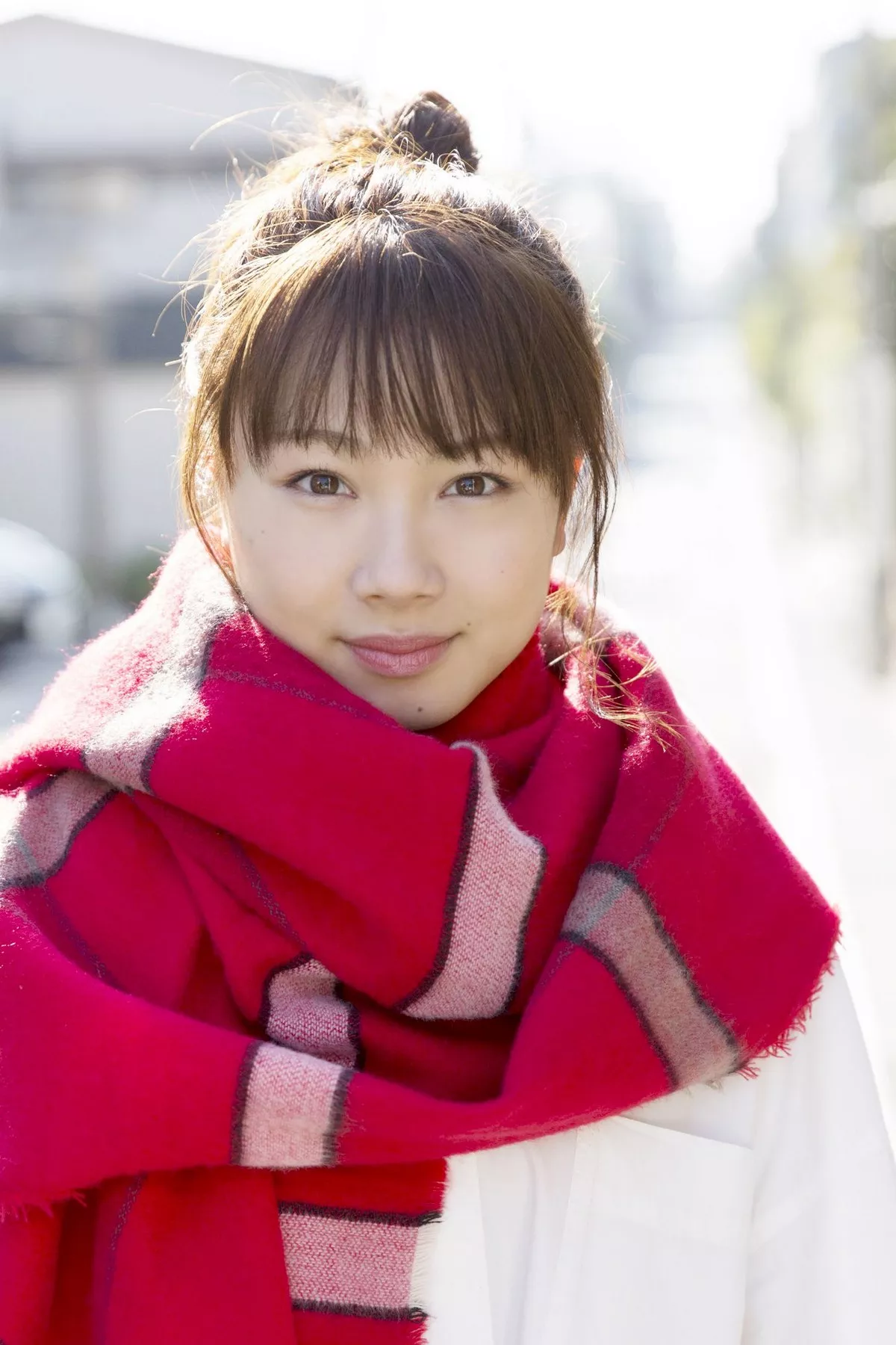 日本美少女石田亚佑美户外性感白衬衣+海边比基尼系列秀完美身材迷人写真104P