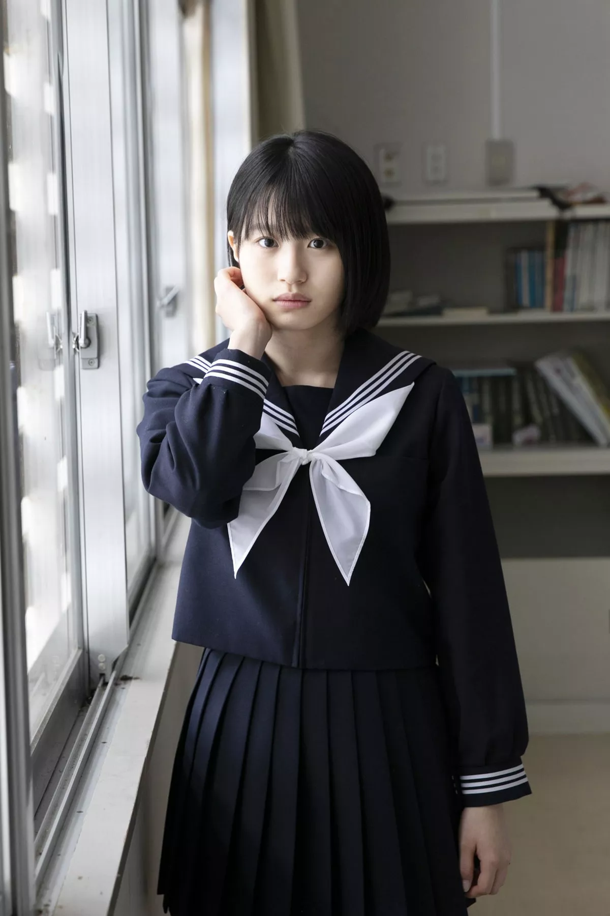 日本清纯美少女浅仓树树教室学生制服+沙滩边性感比基尼秀完美身材写真101P